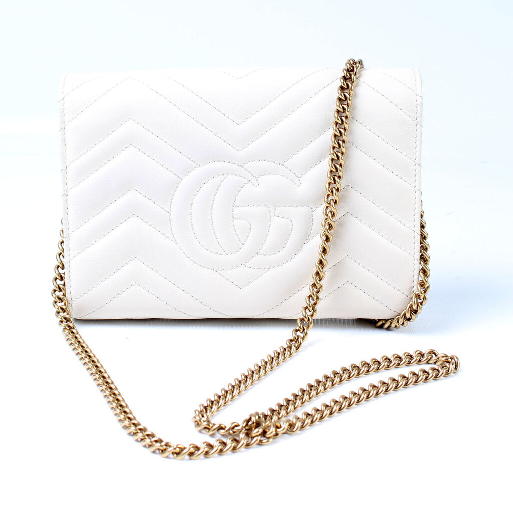 Gucci Marmont Chain Wallet Case Wallet 3