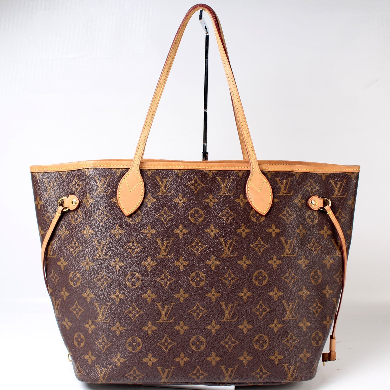 Louis Vuitton Neverfull MM Monogram Tote Bag Monogram 91