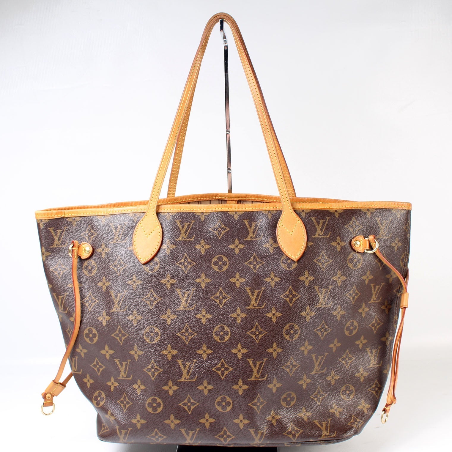 Louis Vuitton Neverfull MM Monogram Tote Bag Monogram 87