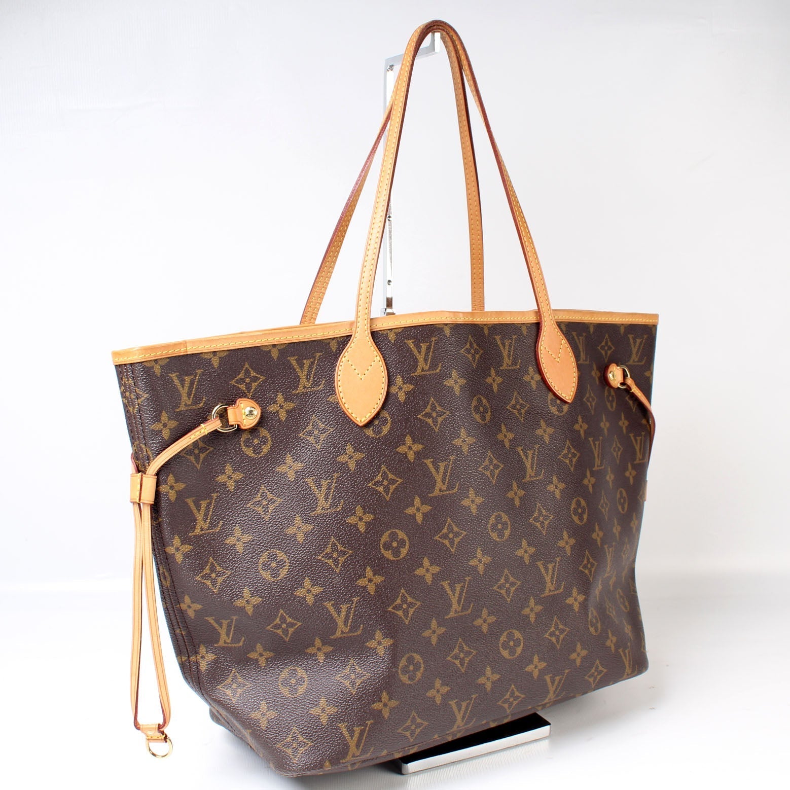 Louis Vuitton Neverfull MM Monogram Tote Bag Monogram 92
