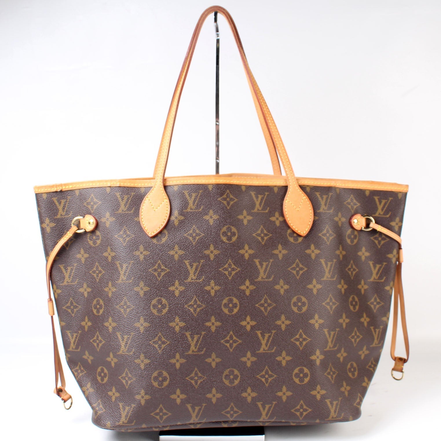 Louis Vuitton Neverfull MM Monogram Tote Bag Monogram 92