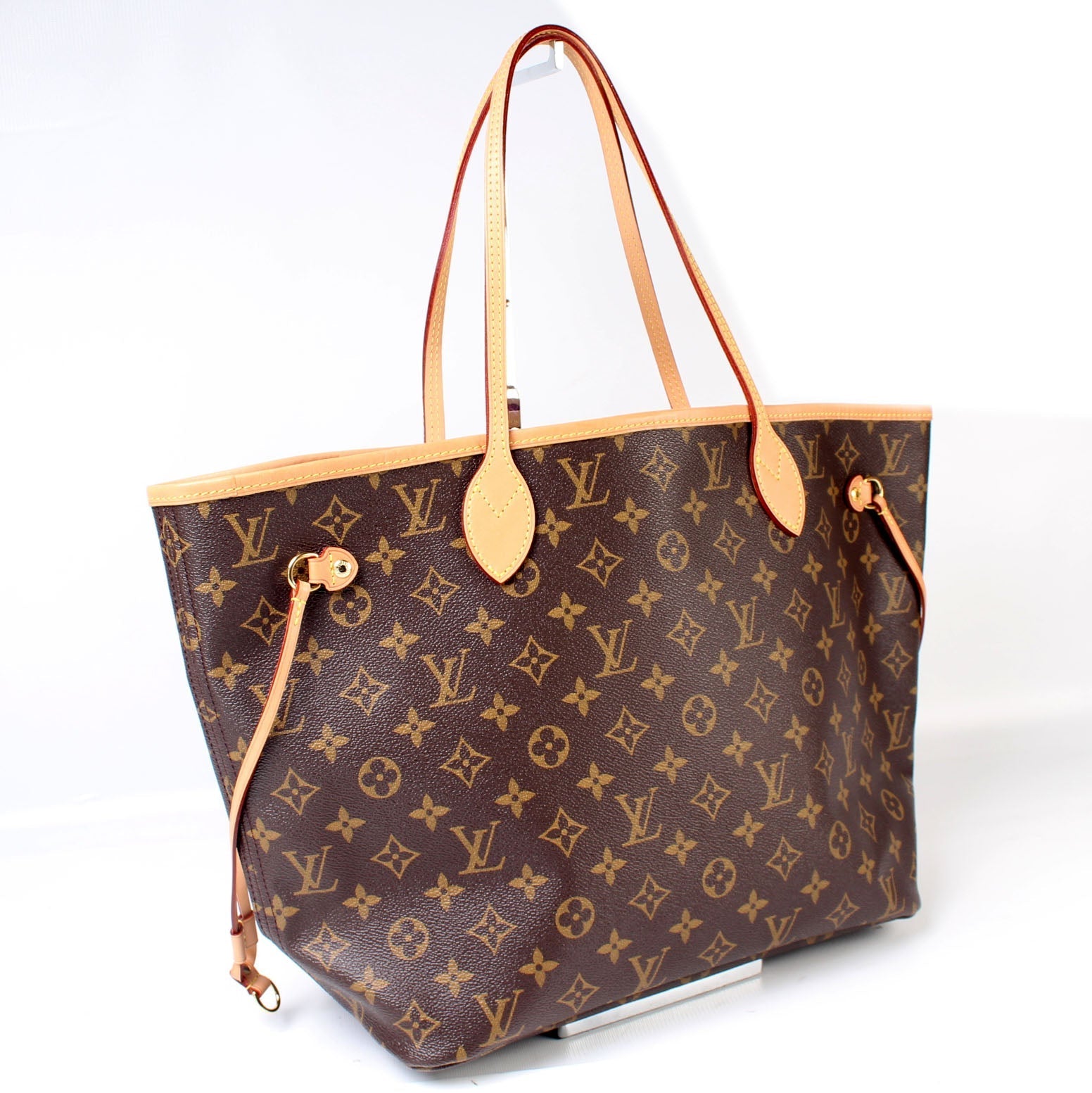 Louis Vuitton Neverfull MM Monogram Tote Bag Monogram 95