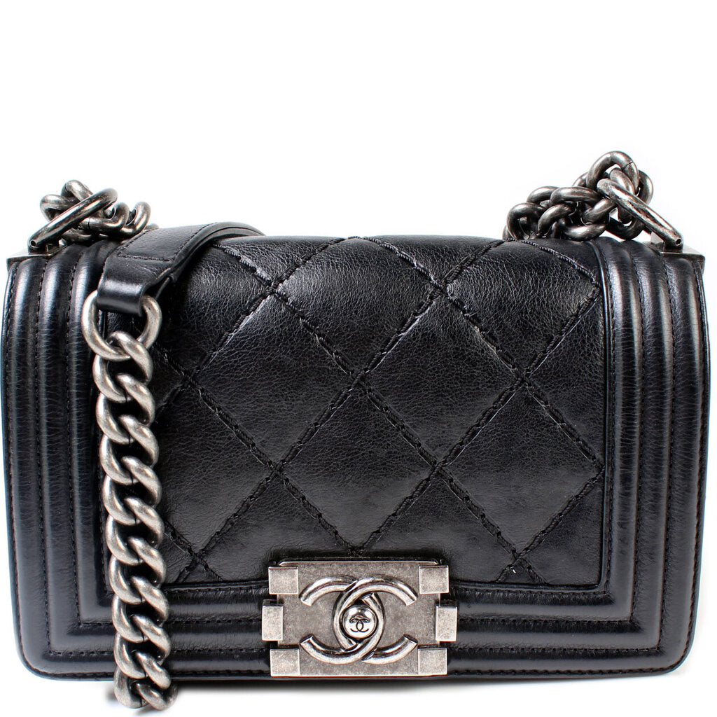 Chanel Boy Flap Lambskin 18M Small Handbag