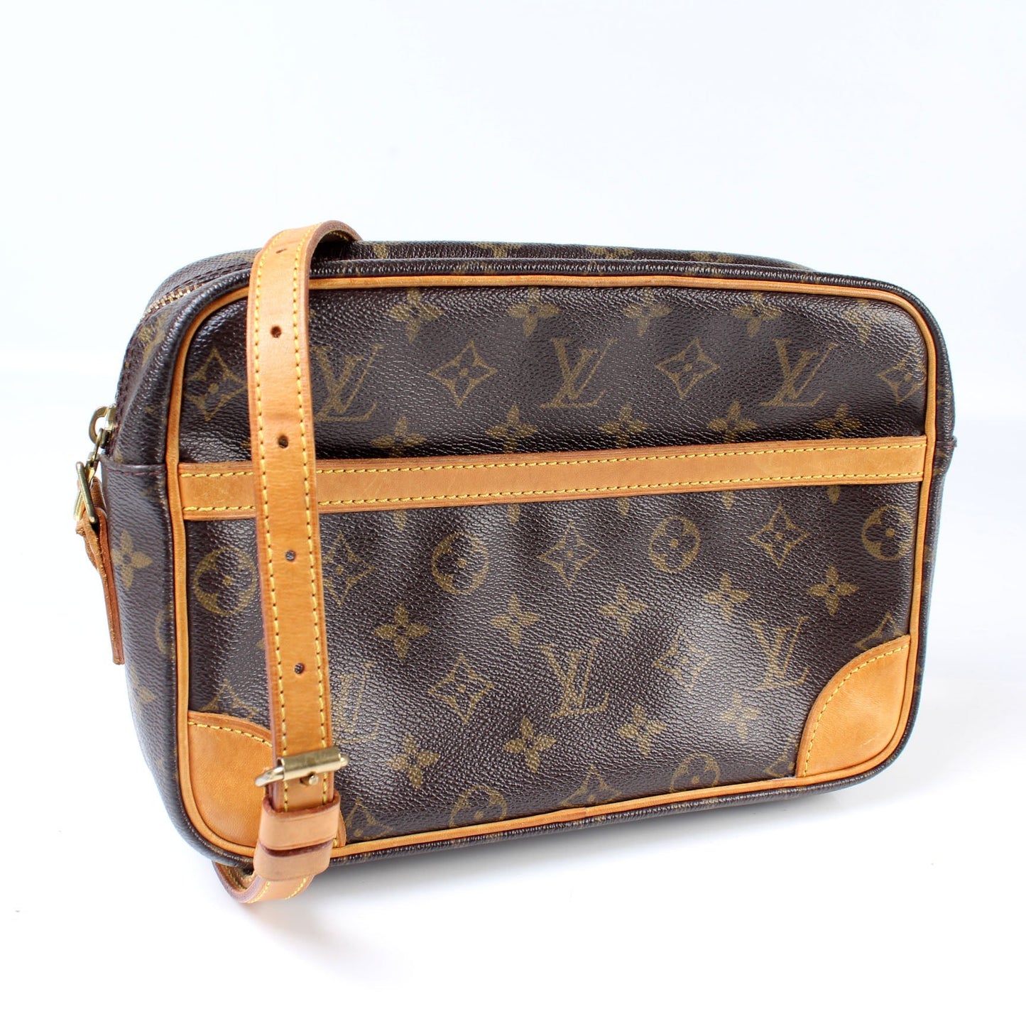 Louis Vuitton Trocadero 27 Monogram Handbag Monogram 10
