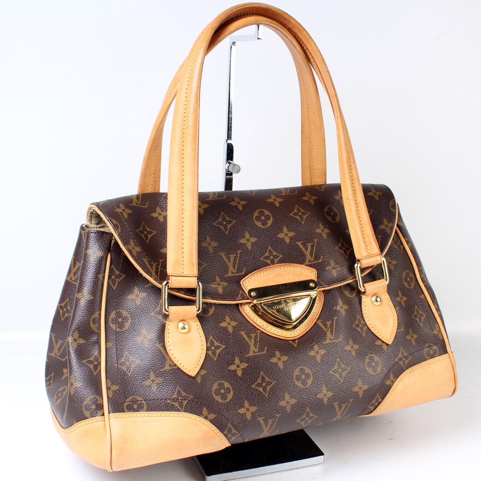 Louis Vuitton Beverly GM Monogram Handbag