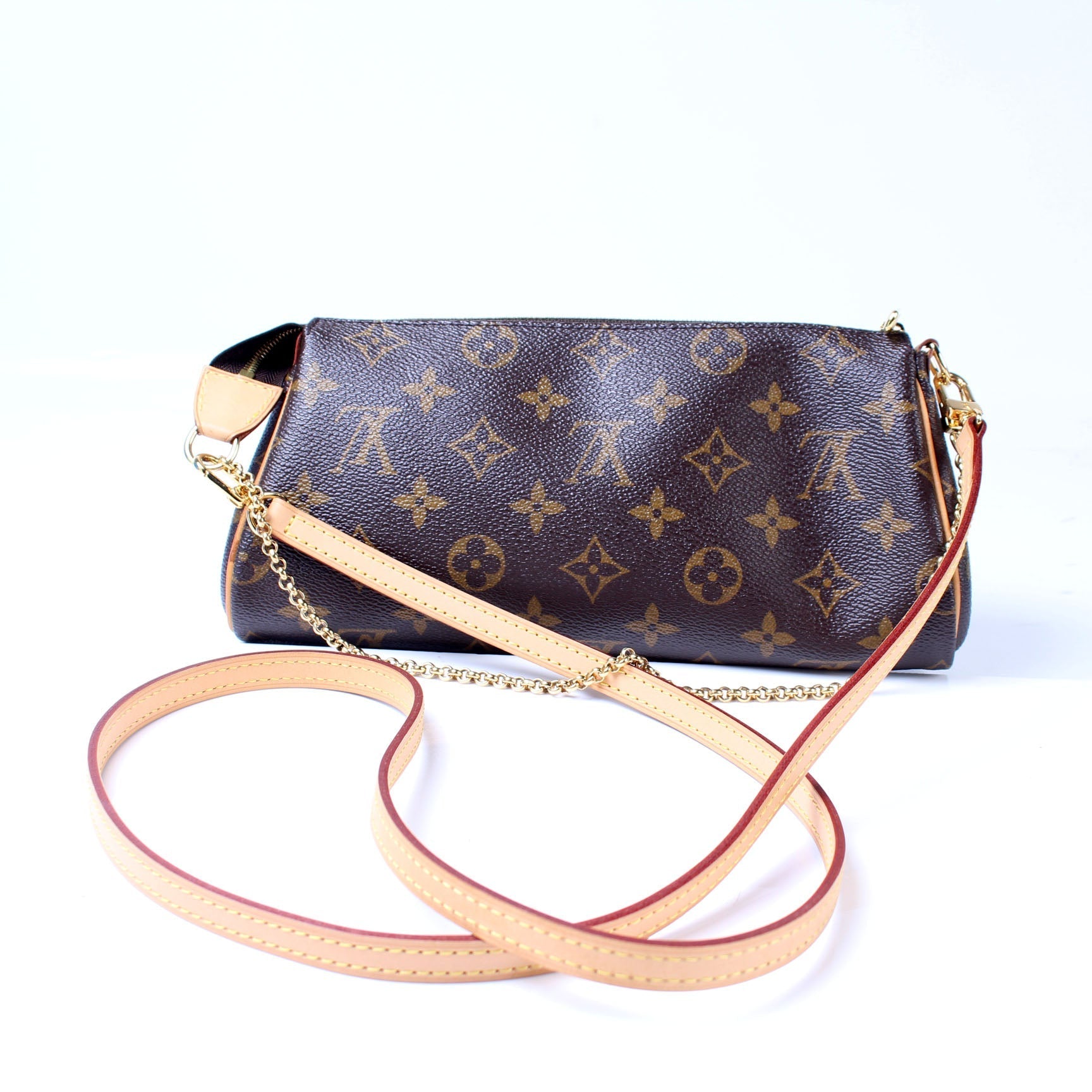 Louis Vuitton Eva Monogram Clutch Bag Monogram 46