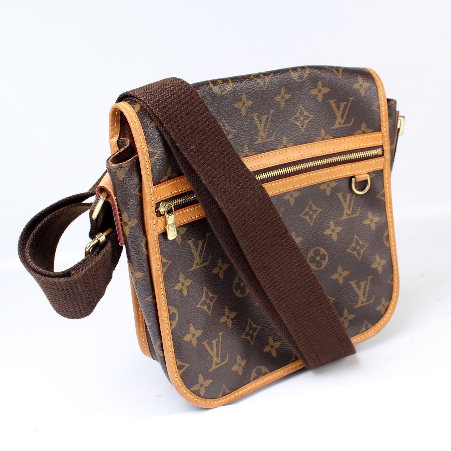 Louis Vuitton Bosphore Messenger PM Monogram Crossbody Bag Monogram 12