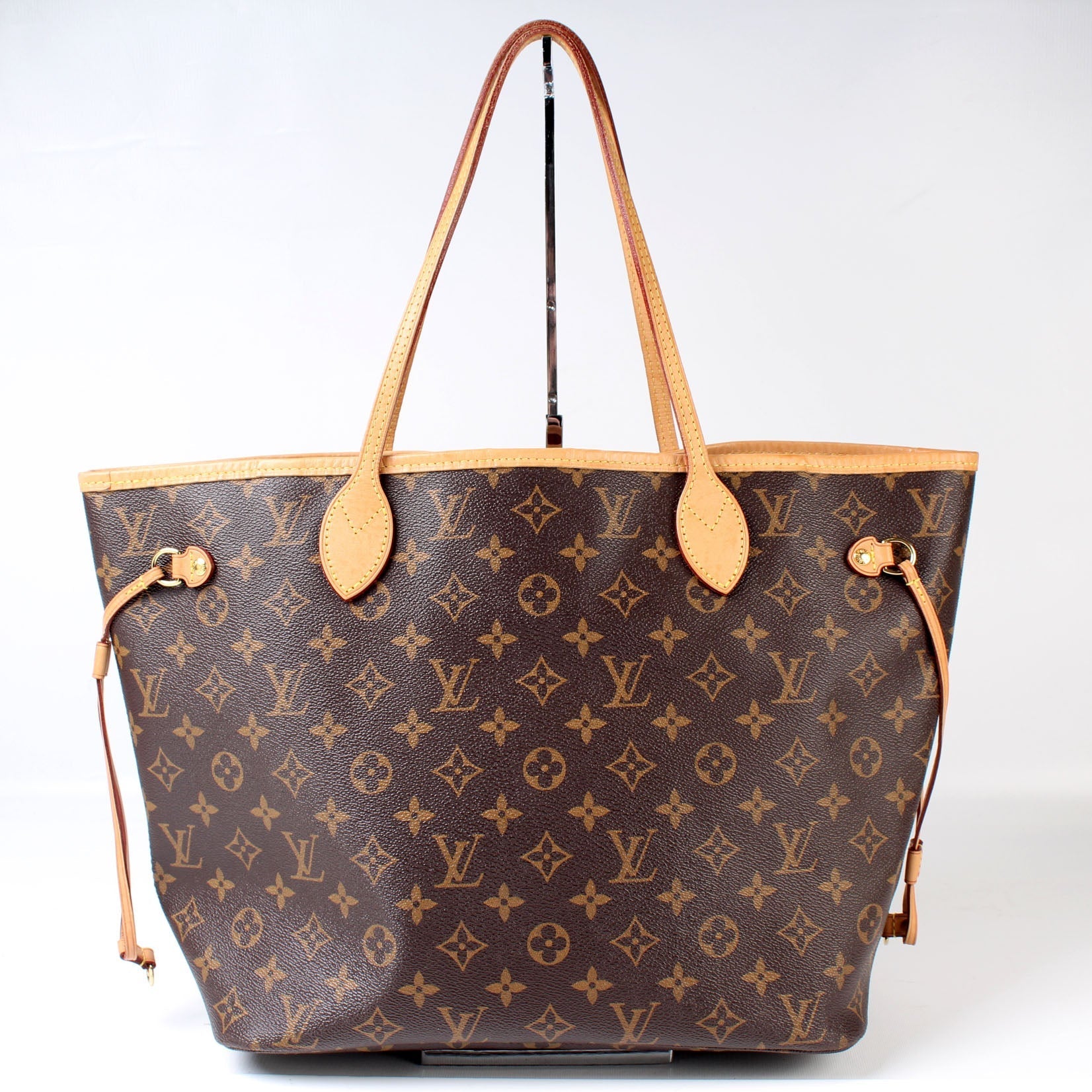 Louis Vuitton Neverfull MM Monogram Tote Bag Monogram 108