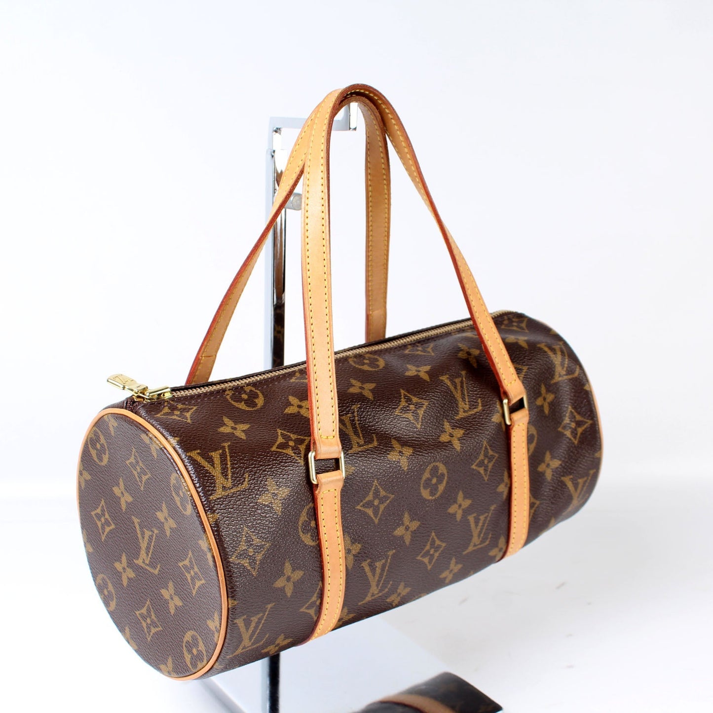 Louis Vuitton Papillon 26 10.5 Monogram Handbag