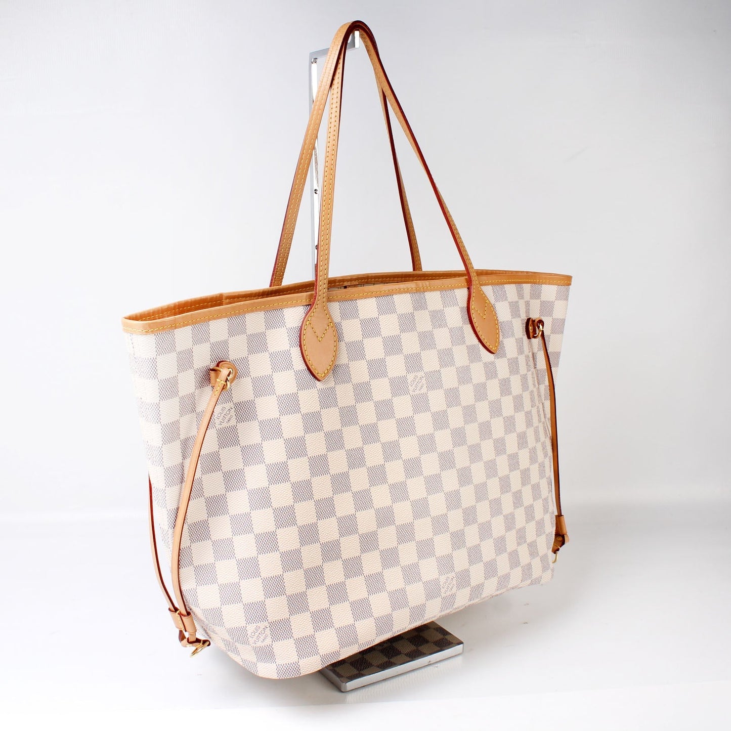 Louis Vuitton Neverfull MM Azur Damier Tote Bag Azur 48