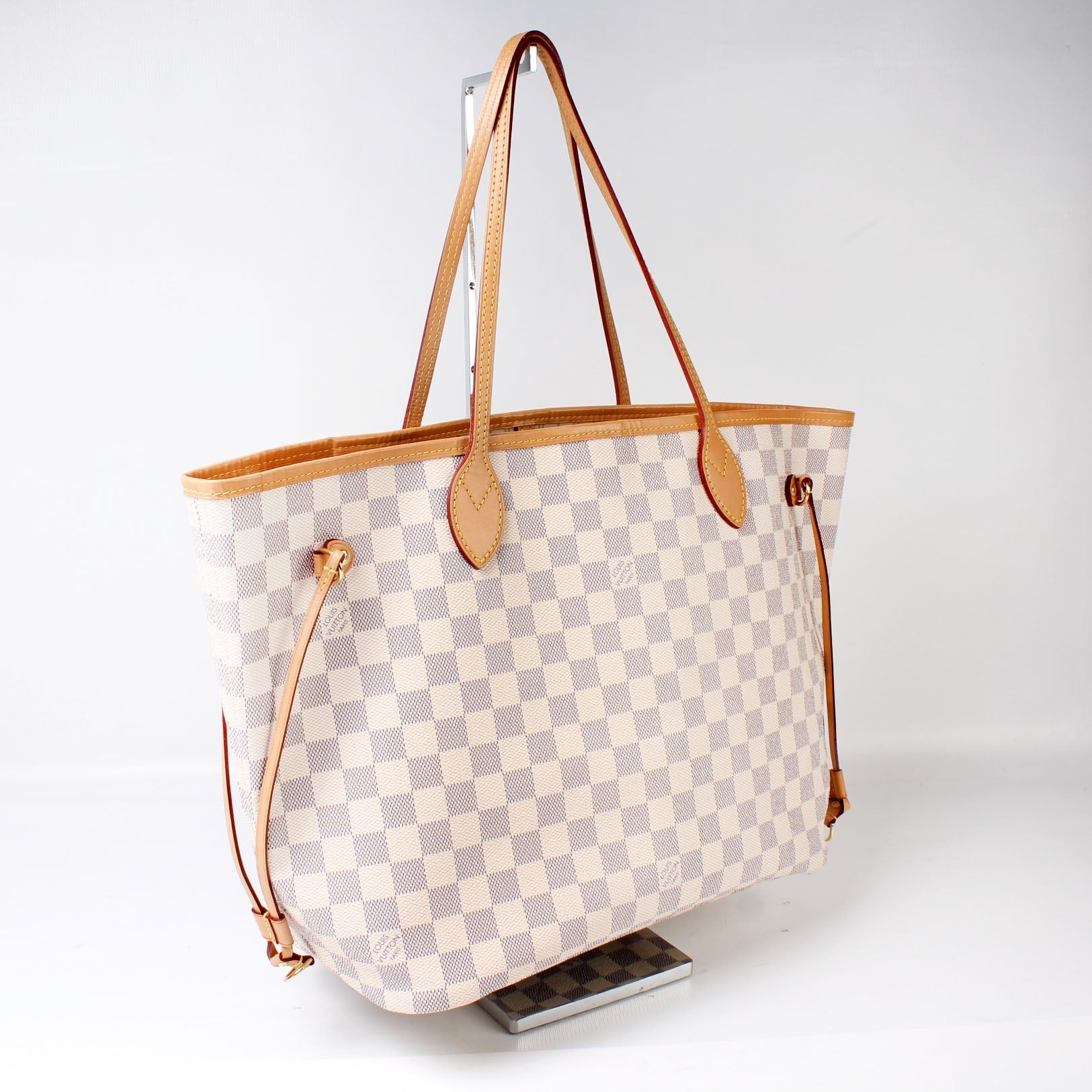 Louis Vuitton Neverfull MM Azur Damier Tote Bag Azur 48