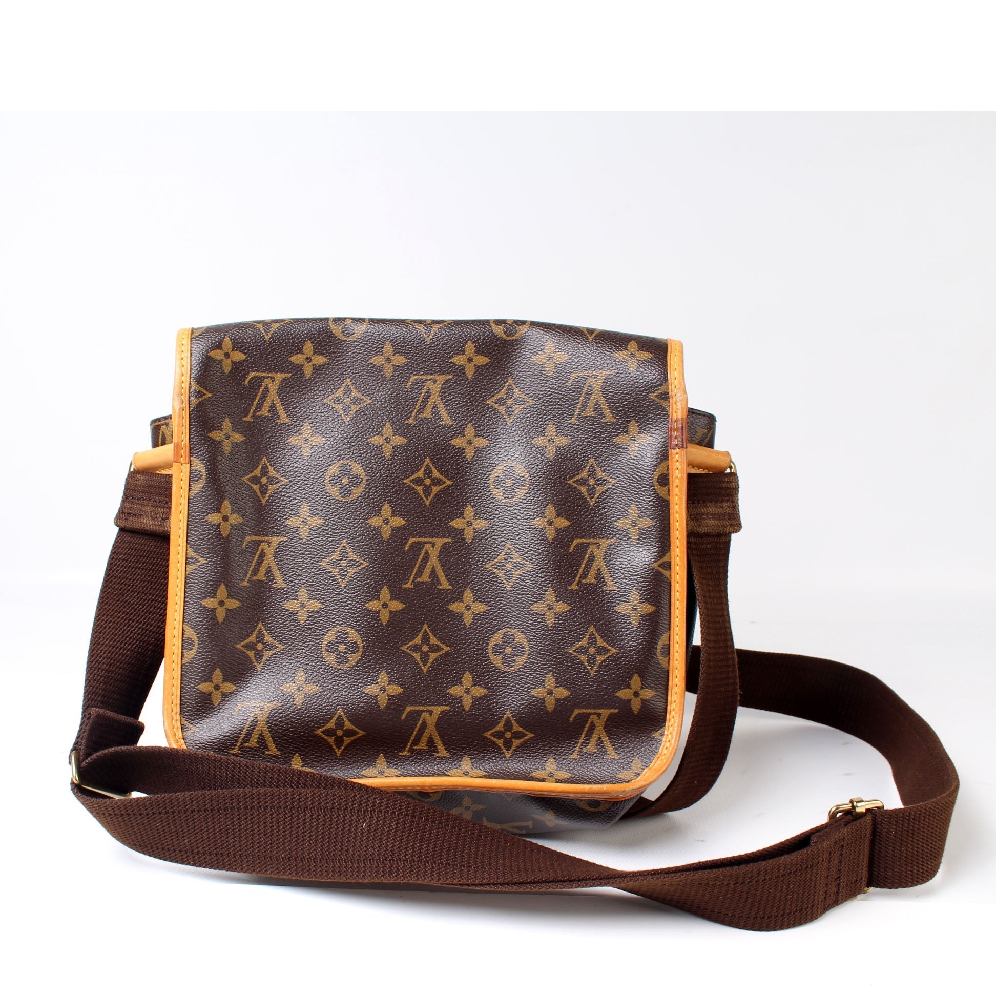 Louis Vuitton Bosphore Messenger PM Monogram Crossbody Bag Monogram 15