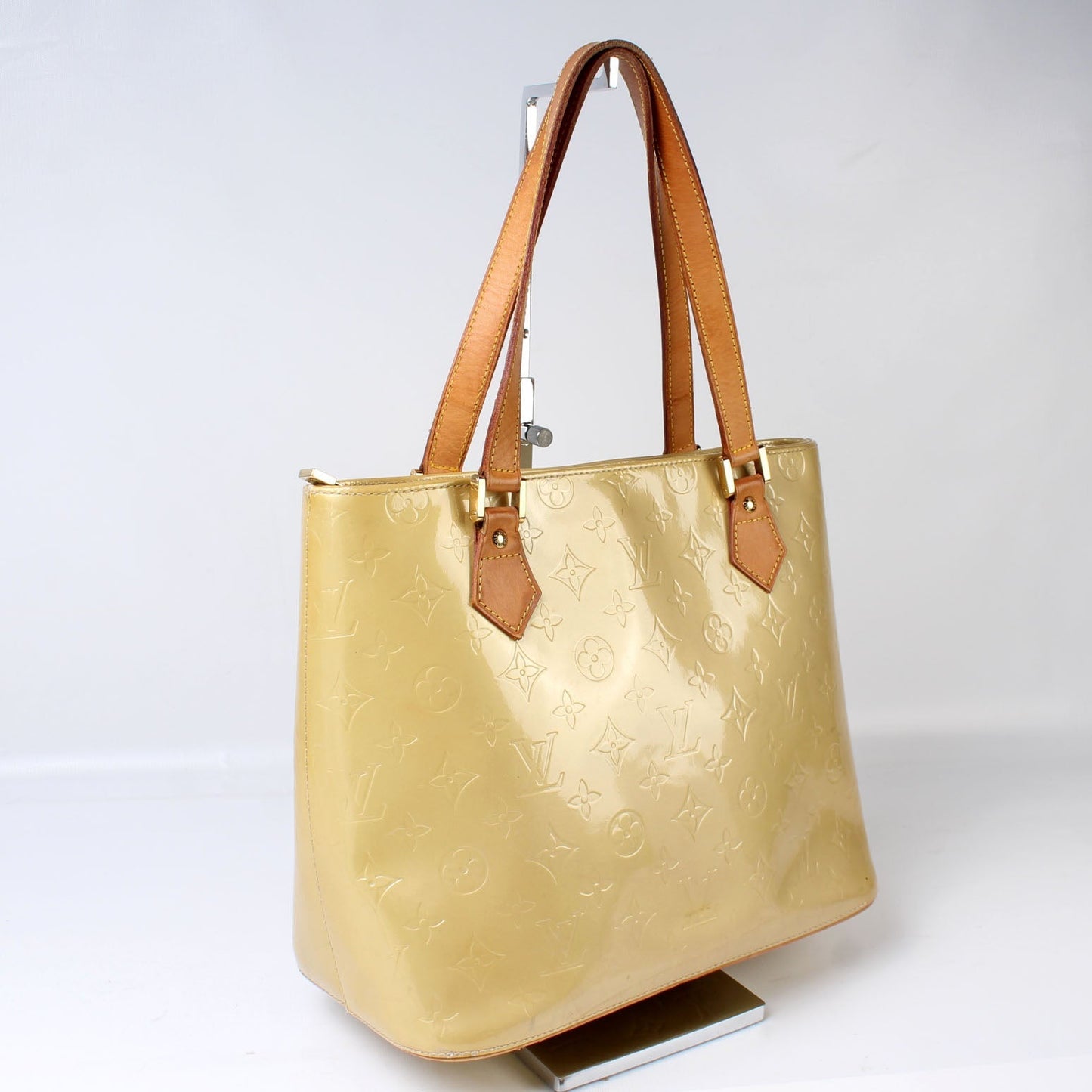 Louis Vuitton Houston Vernis Handbag