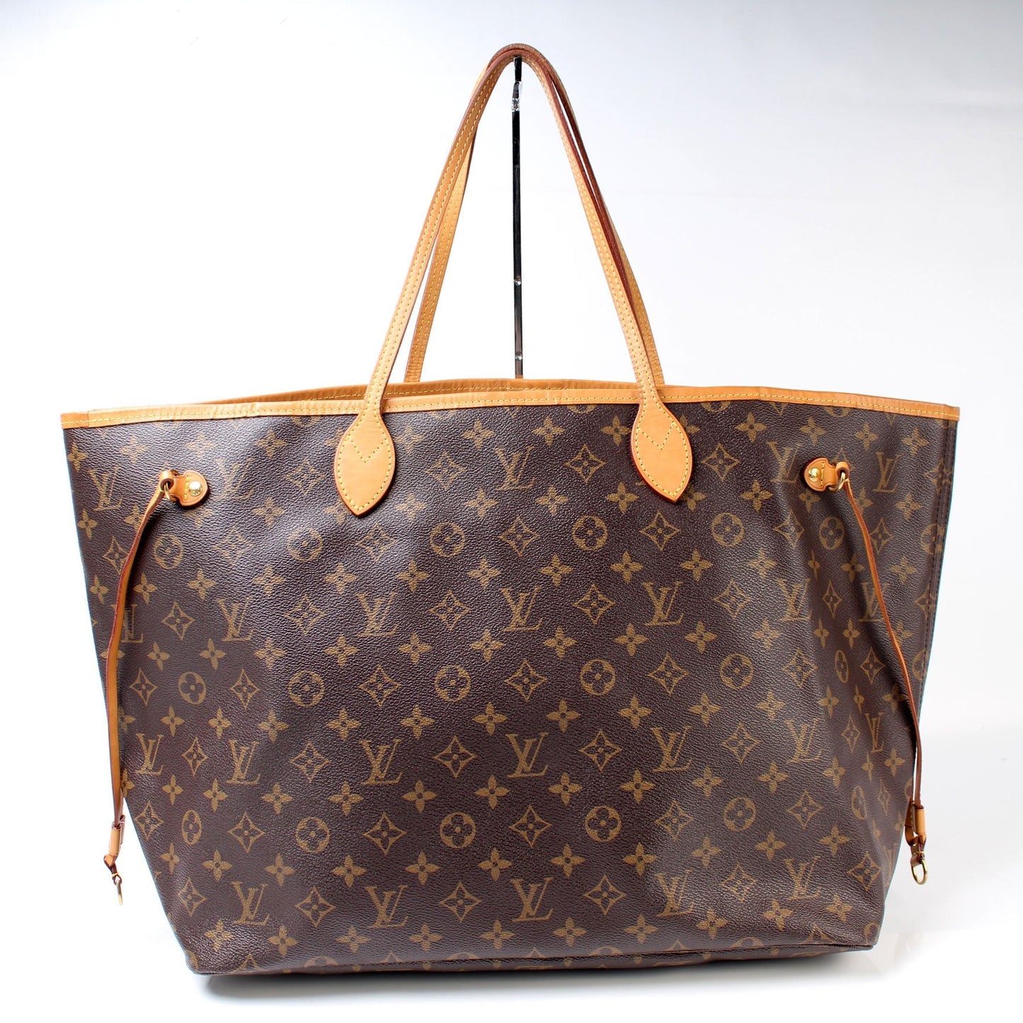 Louis Vuitton Neverfull GM Monogram Tote Bag Monogram 32