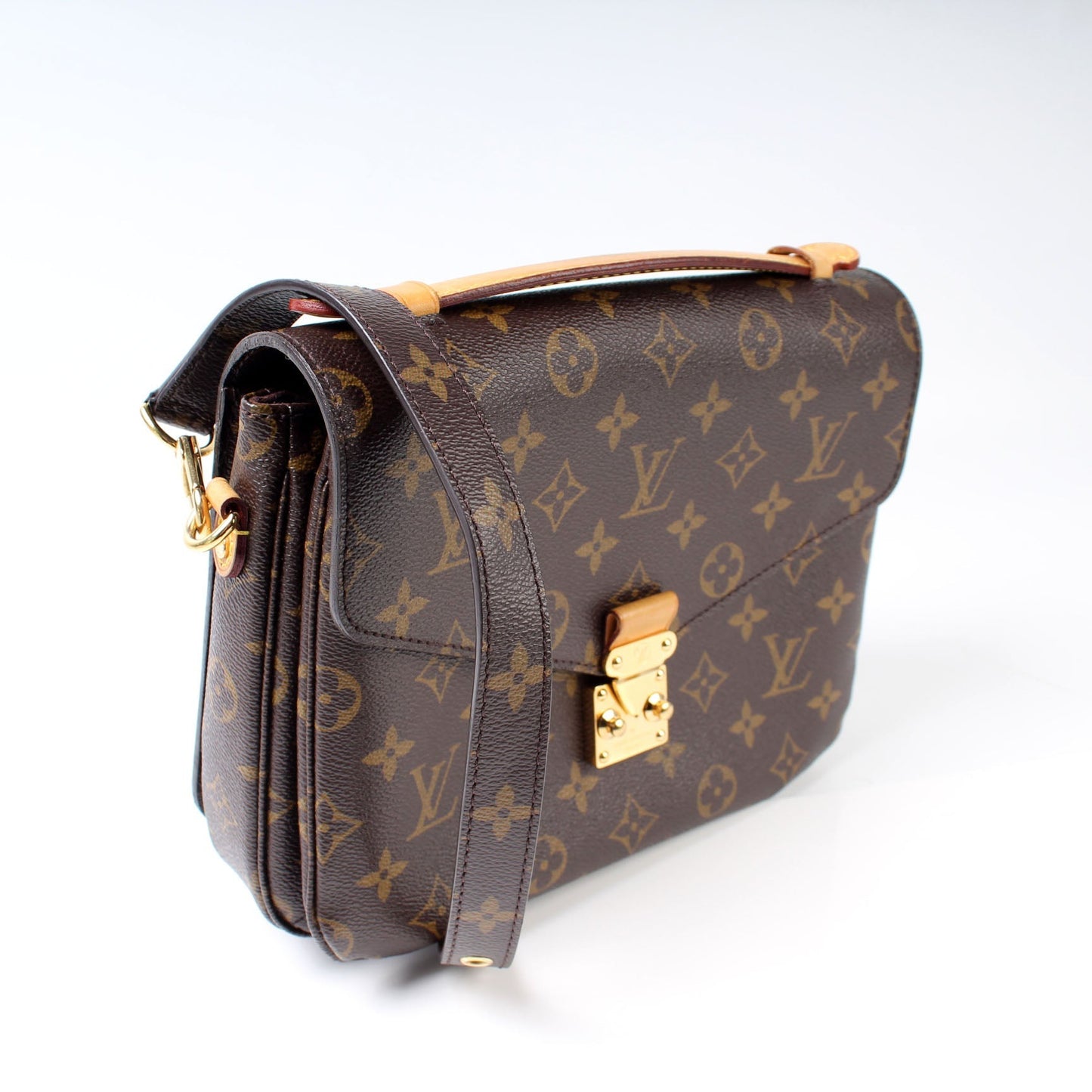 Louis Vuitton Pochette Metis Monogram Clutch Bag Monogram 24
