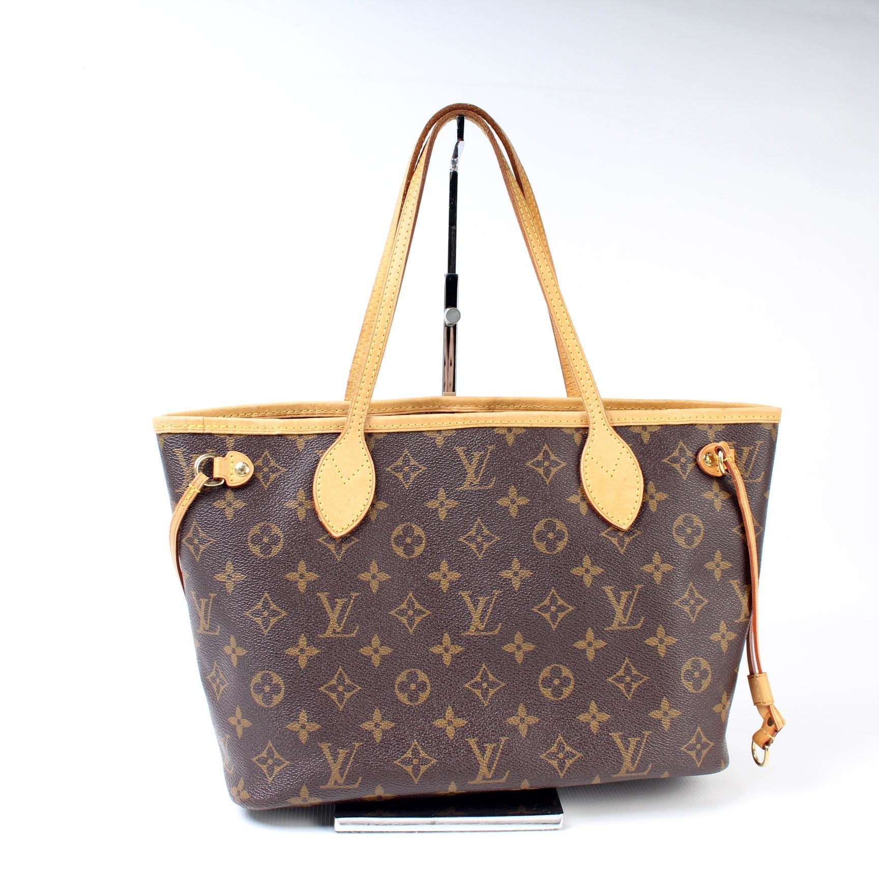 Louis Vuitton Neverfull PM Monogram Tote Bag Monogram 18