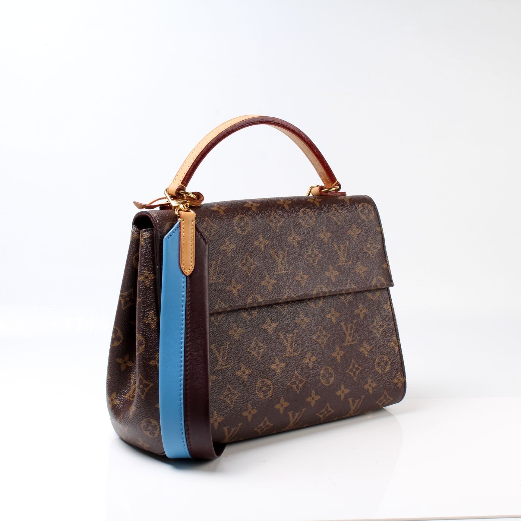 Louis Vuitton Cluny MM Monogram Handbag Monogram 3