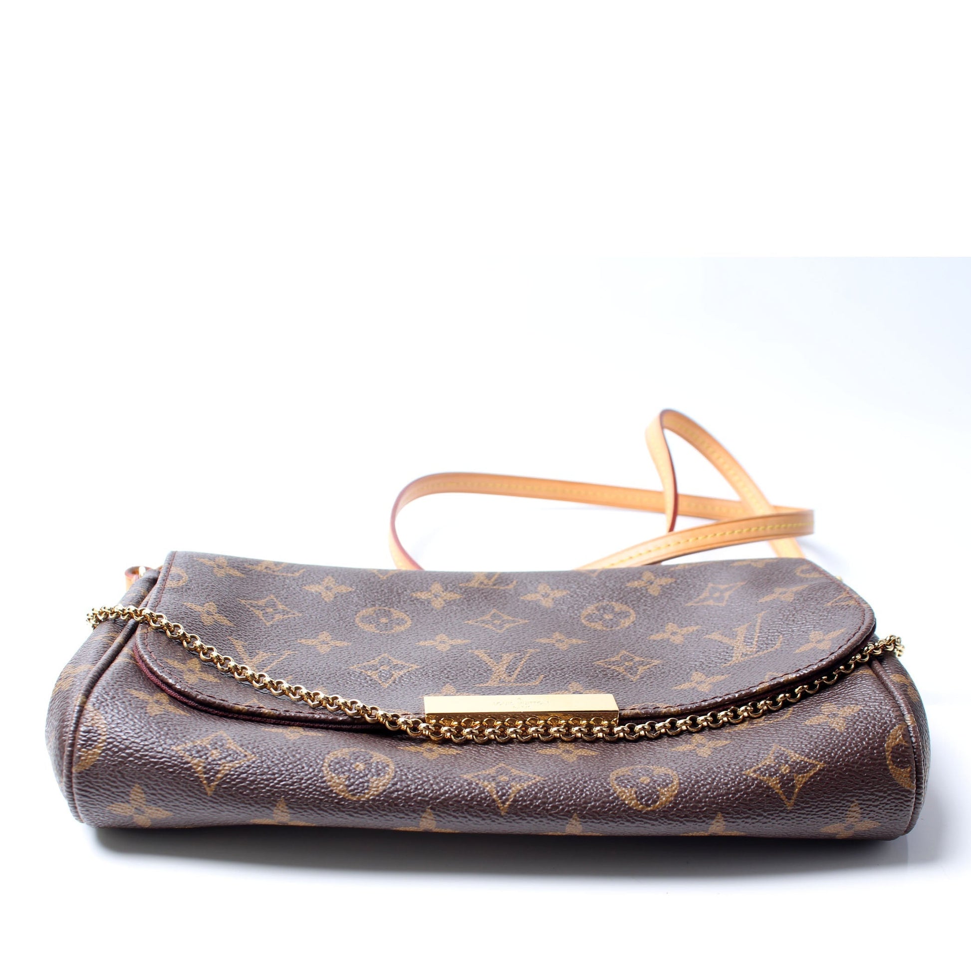 Louis Vuitton Favorite MM Monogram Handbag Monogram 40