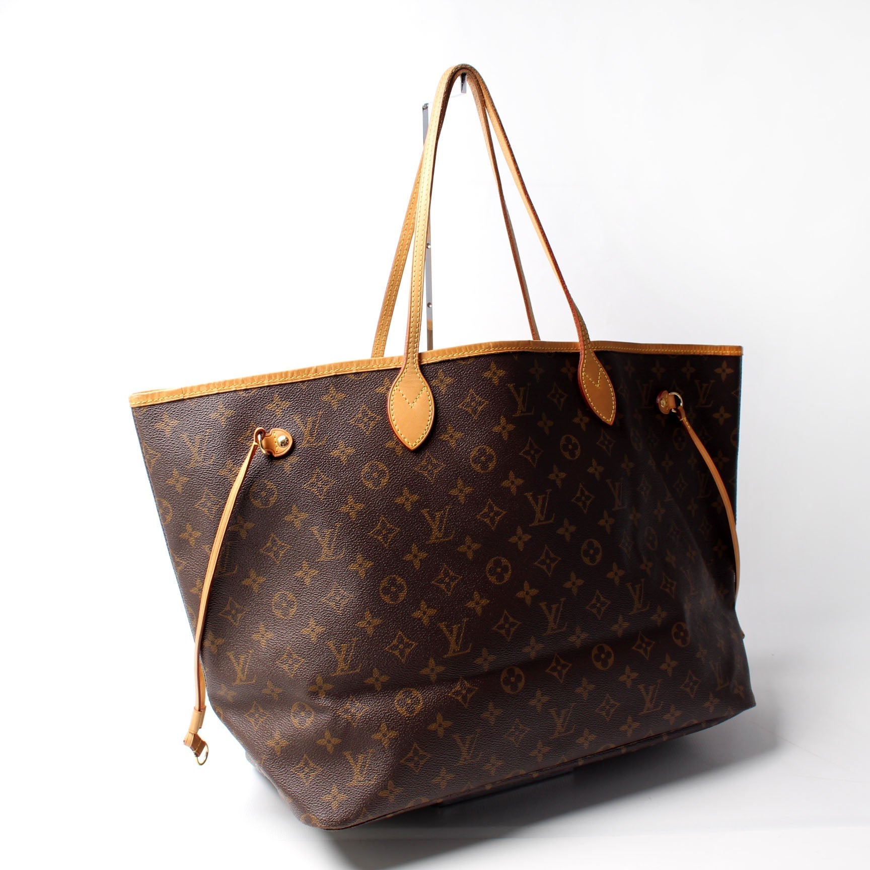 Louis Vuitton Neverfull GM Monogram Tote Bag Monogram 35