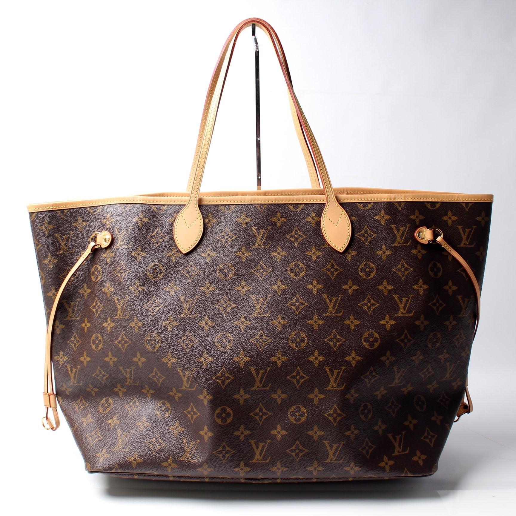 Louis Vuitton Neverfull GM Monogram Tote Bag Monogram 37