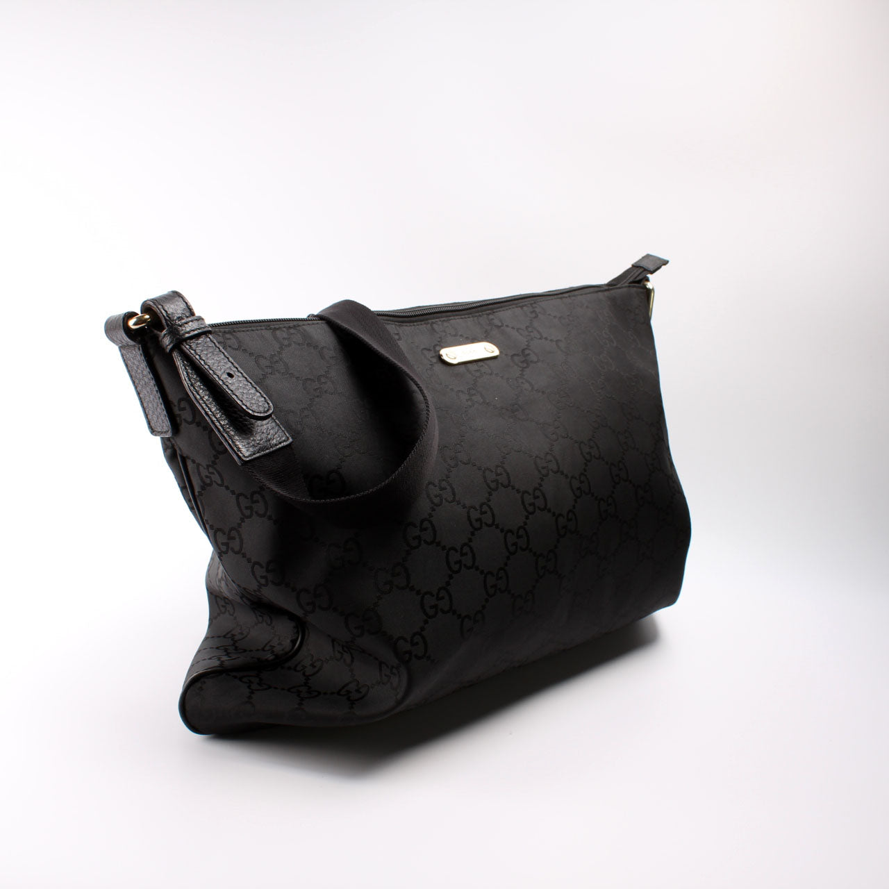 Gucci GG Messenger Canvas Travel Bag 18