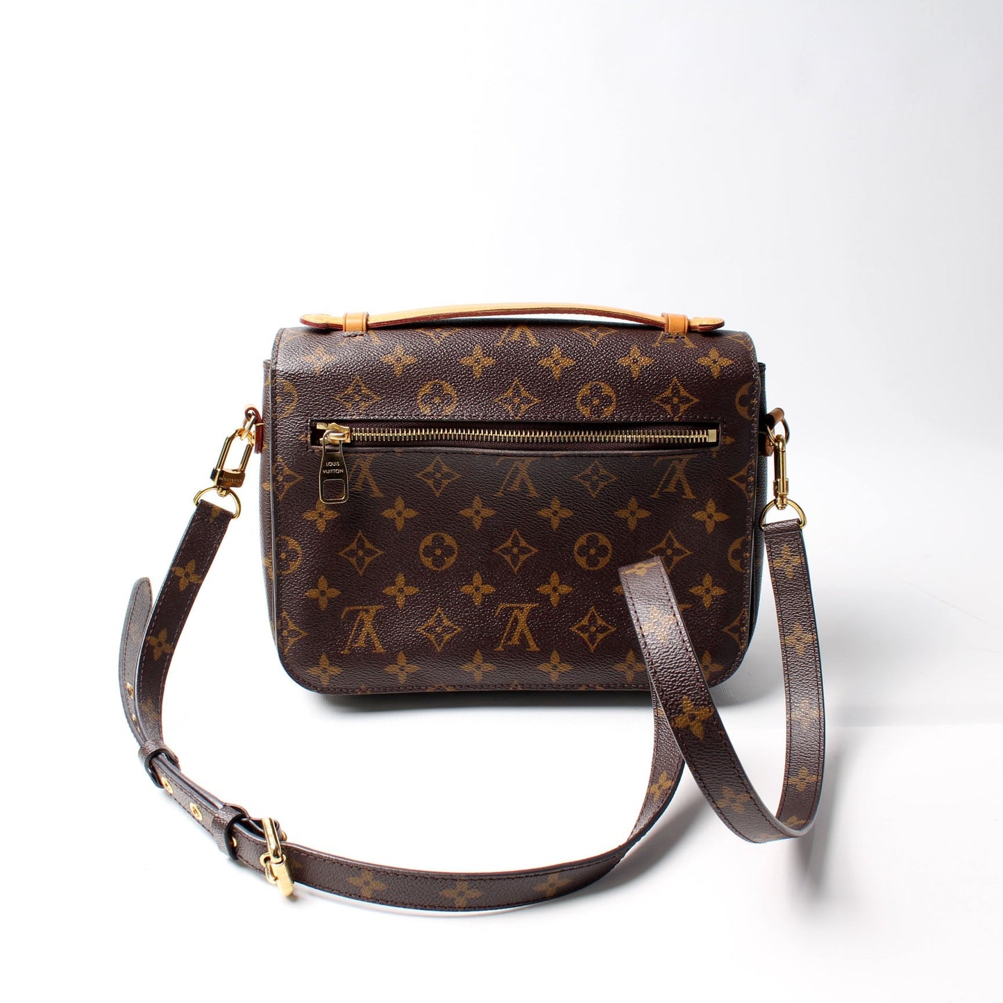 Louis Vuitton Pochette Metis Monogram Clutch Bag Monogram 31