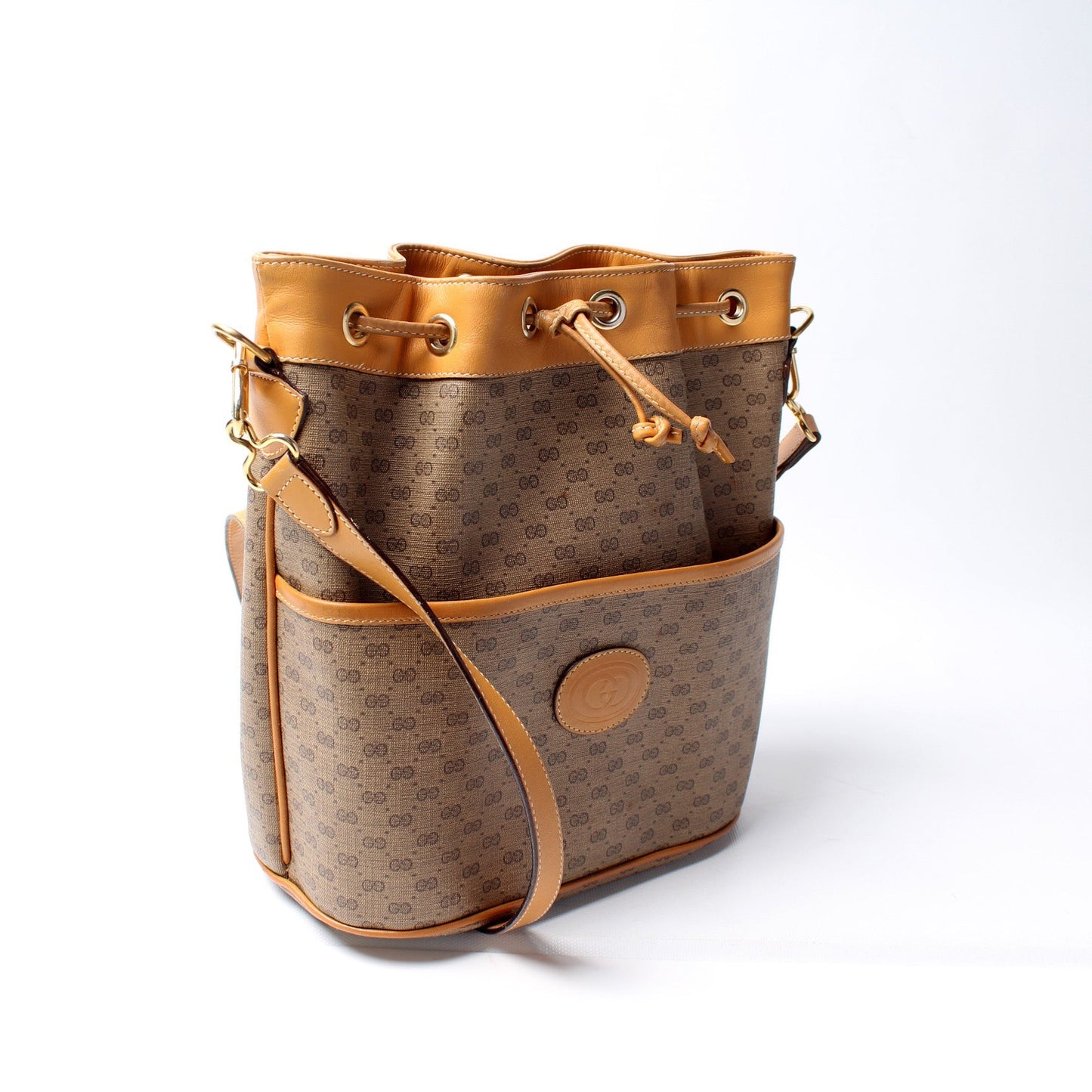 Gucci 001.907 Bucket Bag