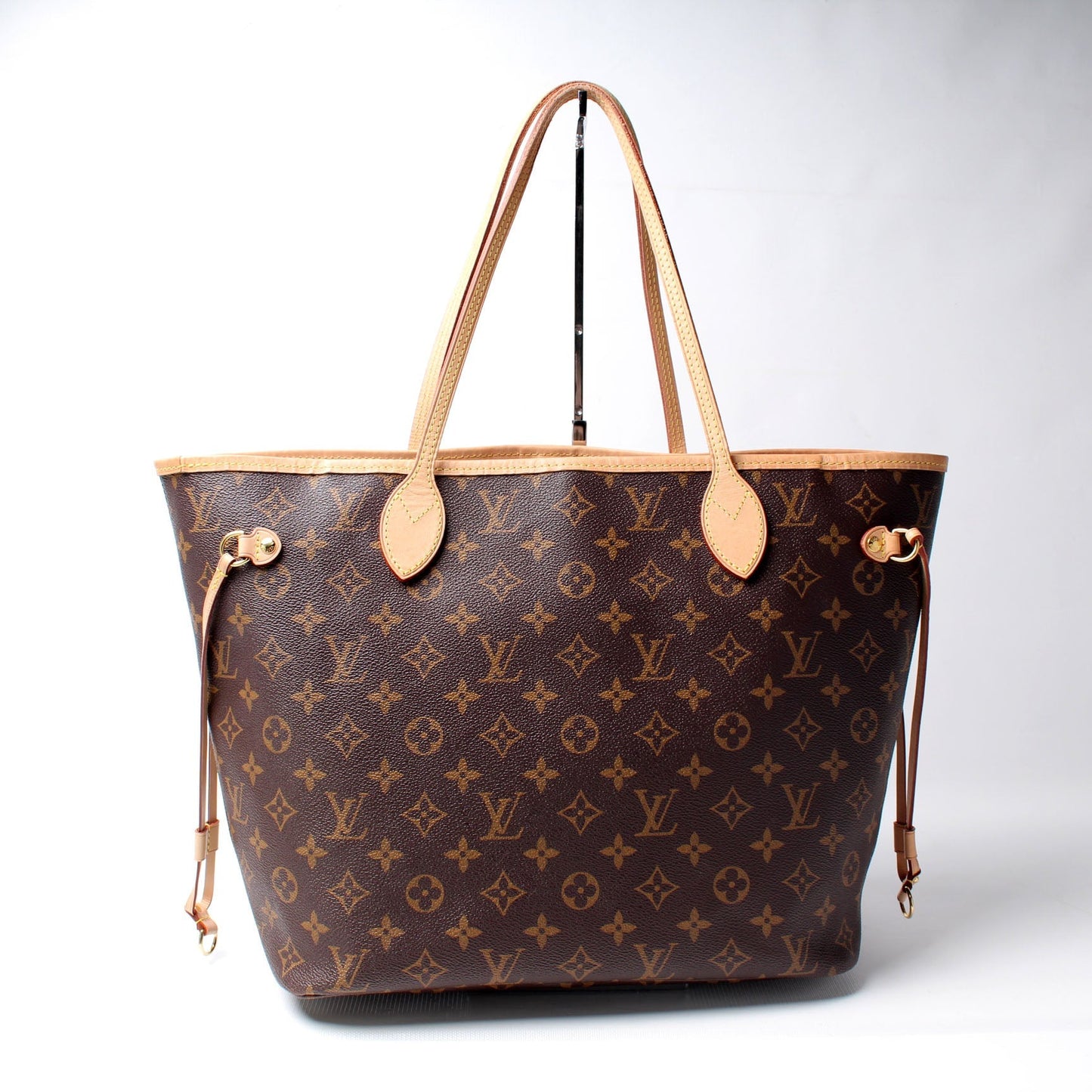 Louis Vuitton Neverfull MM Monogram Tote Bag Monogram 147