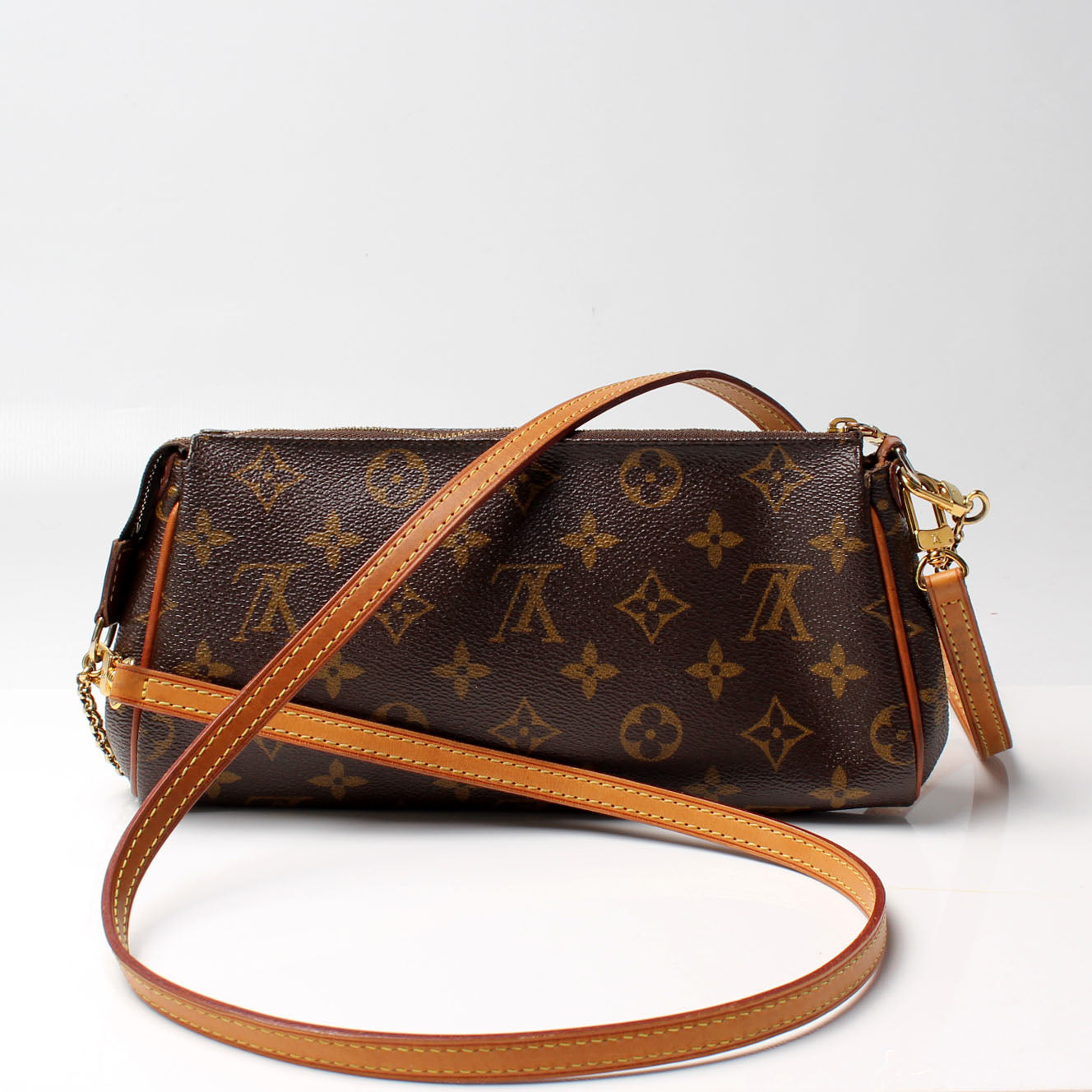 Louis Vuitton Eva Monogram Clutch Bag Monogram 58