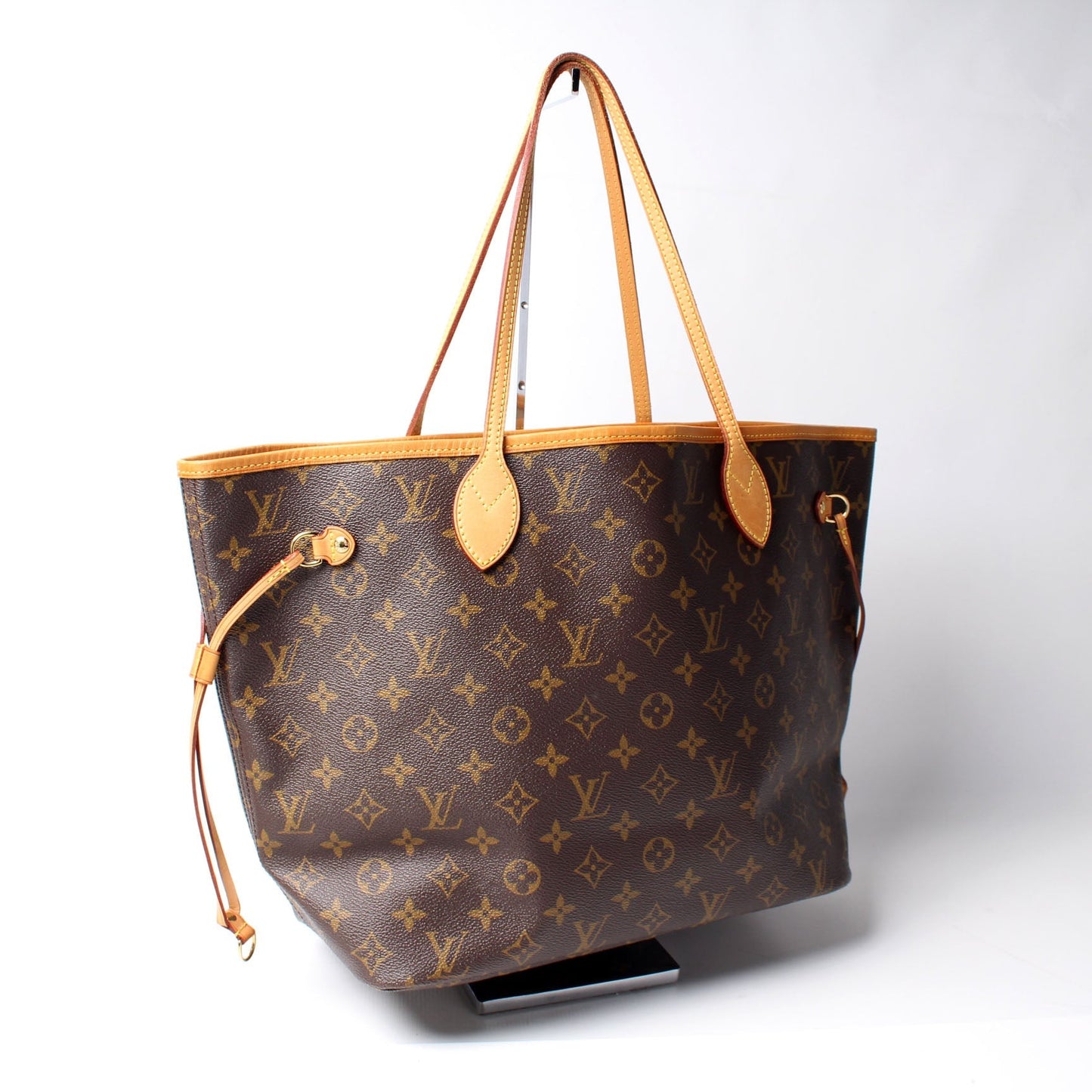 Louis Vuitton Neverfull MM Monogram Tote Bag Monogram 148