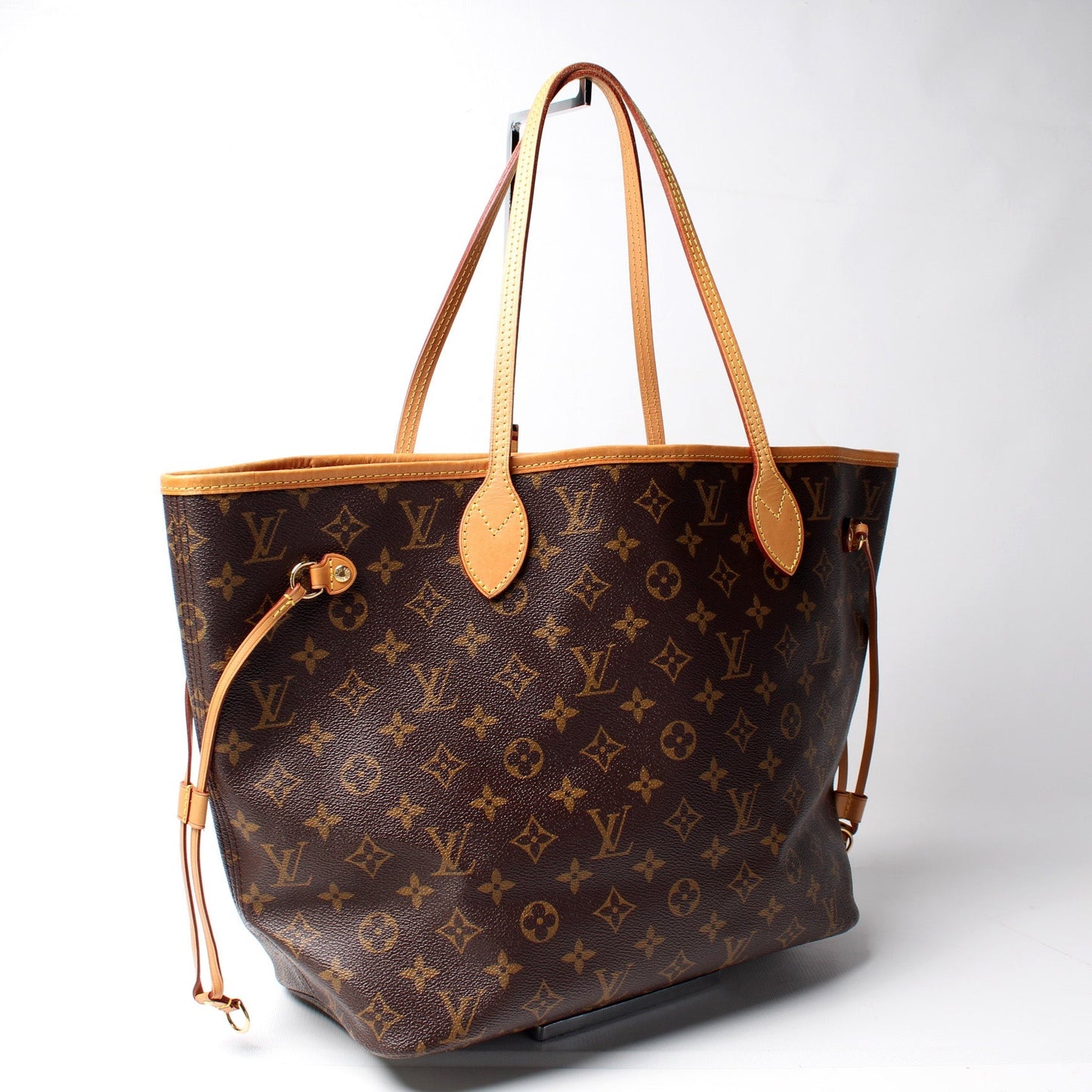 Louis Vuitton Neverfull MM Monogram Tote Bag Monogram 151