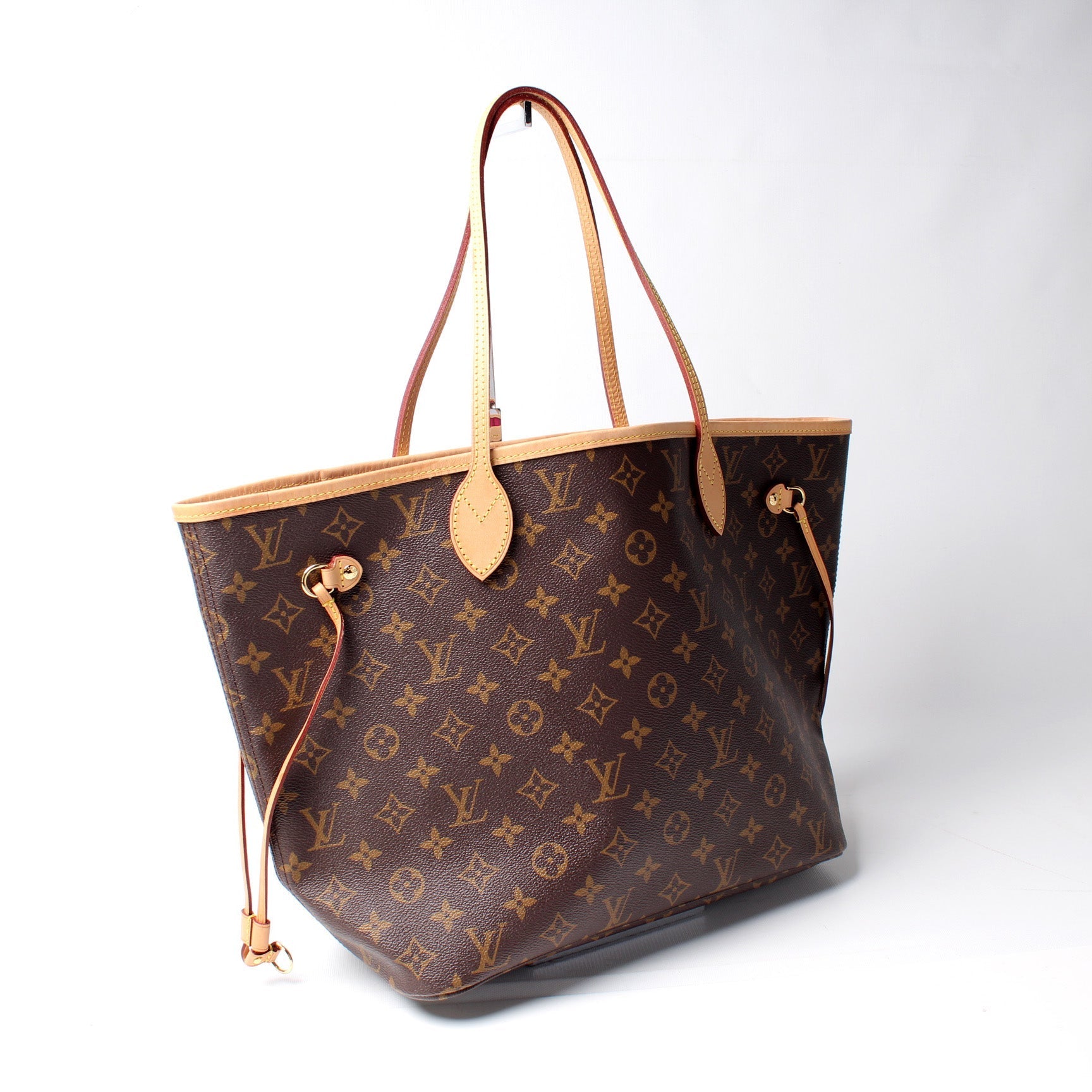 Louis Vuitton Neverfull MM Monogram Tote Bag Monogram 156