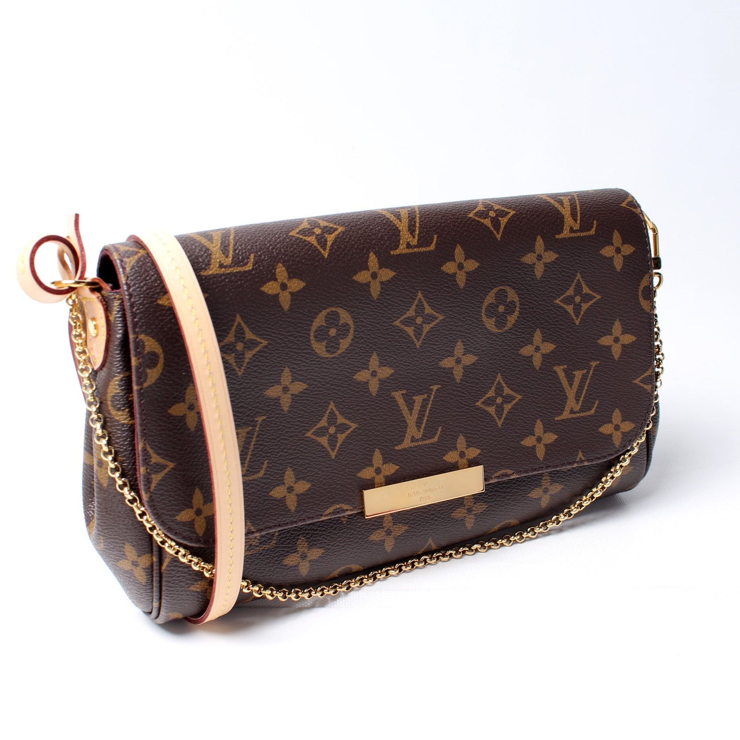 Louis Vuitton Favorite MM Monogram Handbag Monogram 41