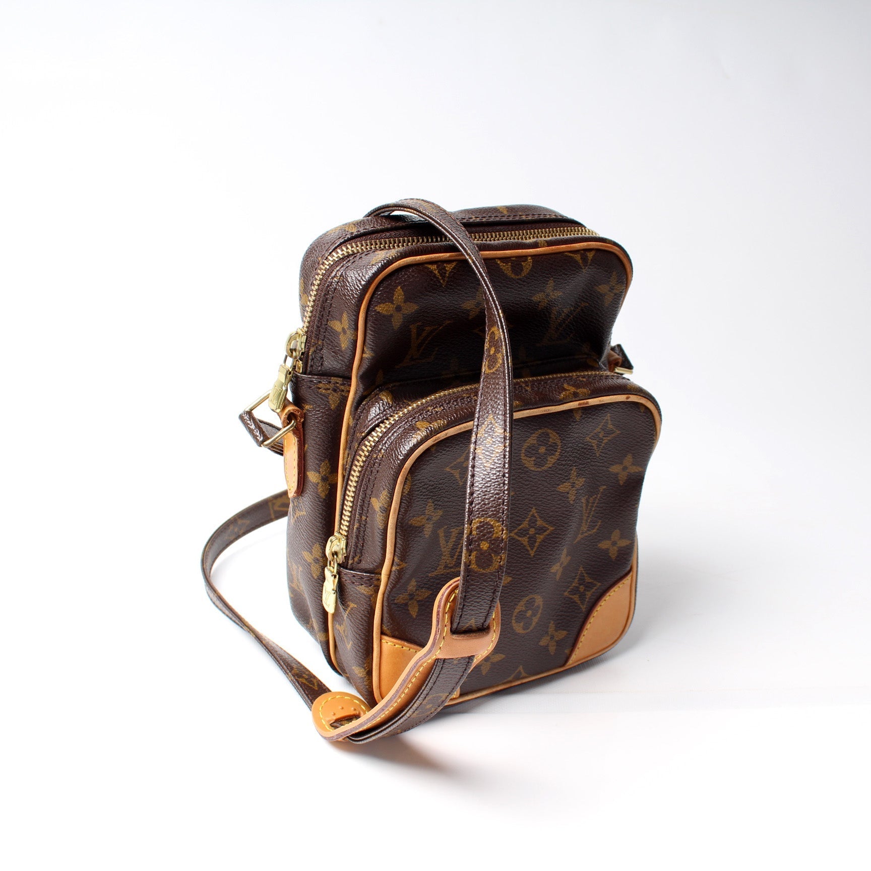 Louis Vuitton Amazone Monogram Handbag Monogram 16