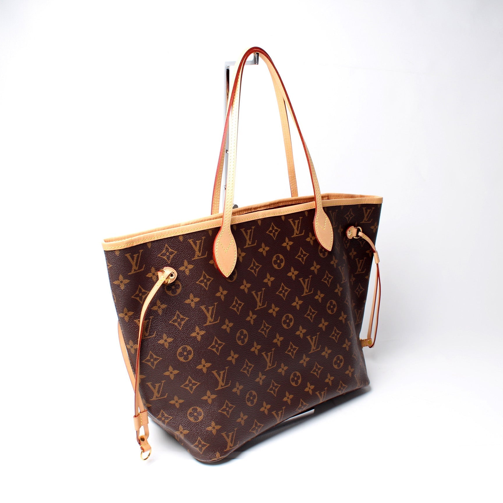 Louis Vuitton Neverfull MM Monogram Tote Bag Monogram 157