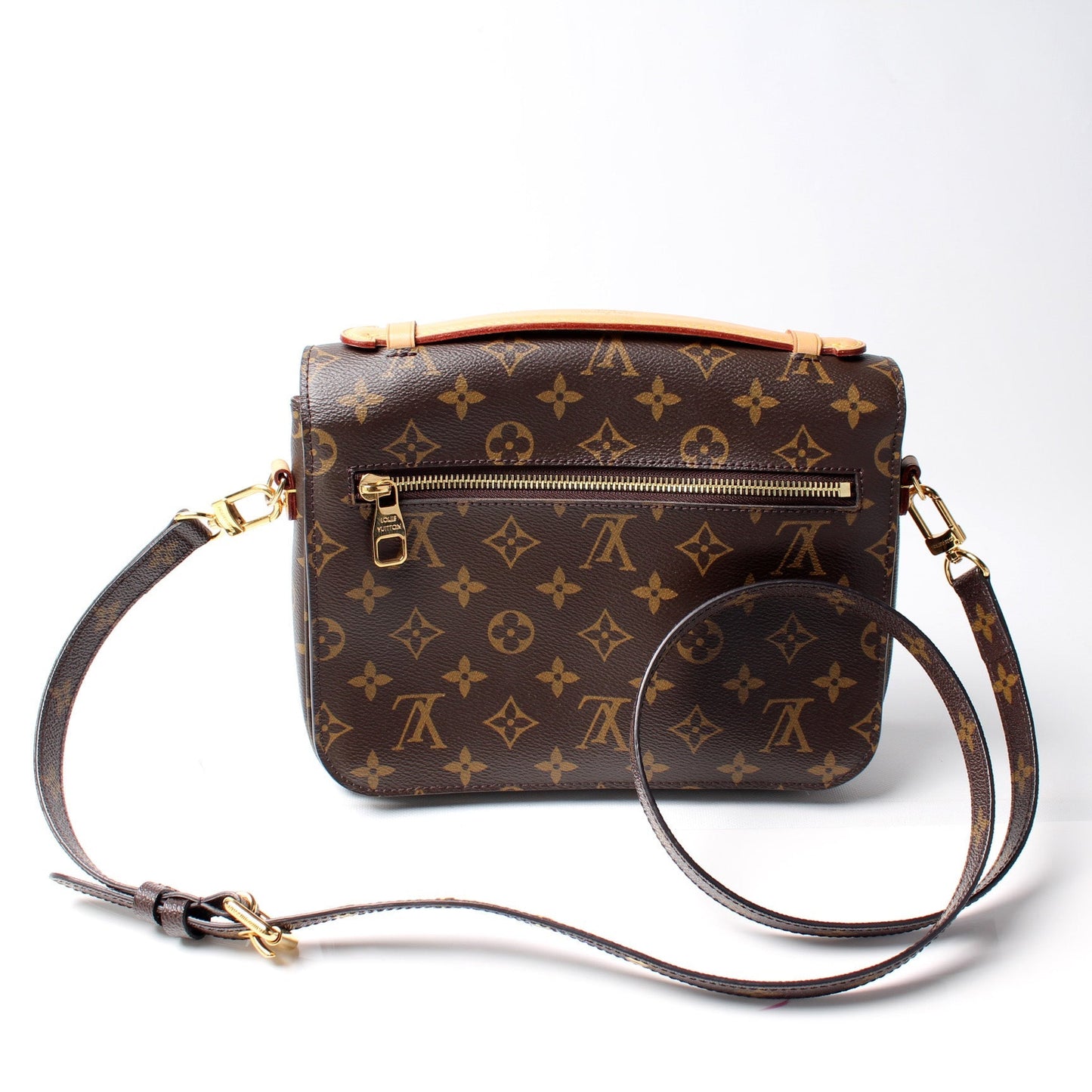Louis Vuitton Pochette Metis Monogram Clutch Bag Monogram 38