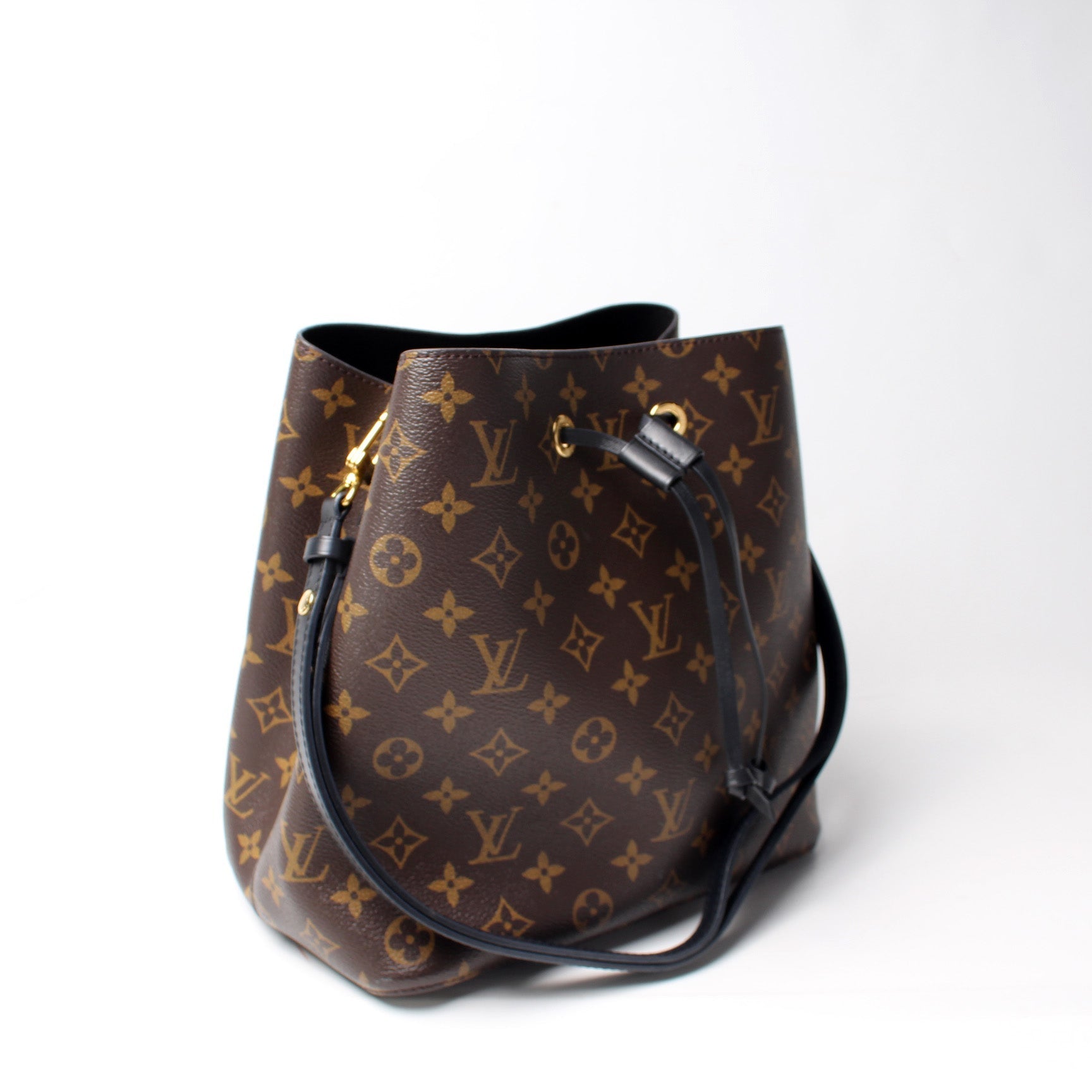 Louis Vuitton Neonoe Monogram Handbag Monogram 35
