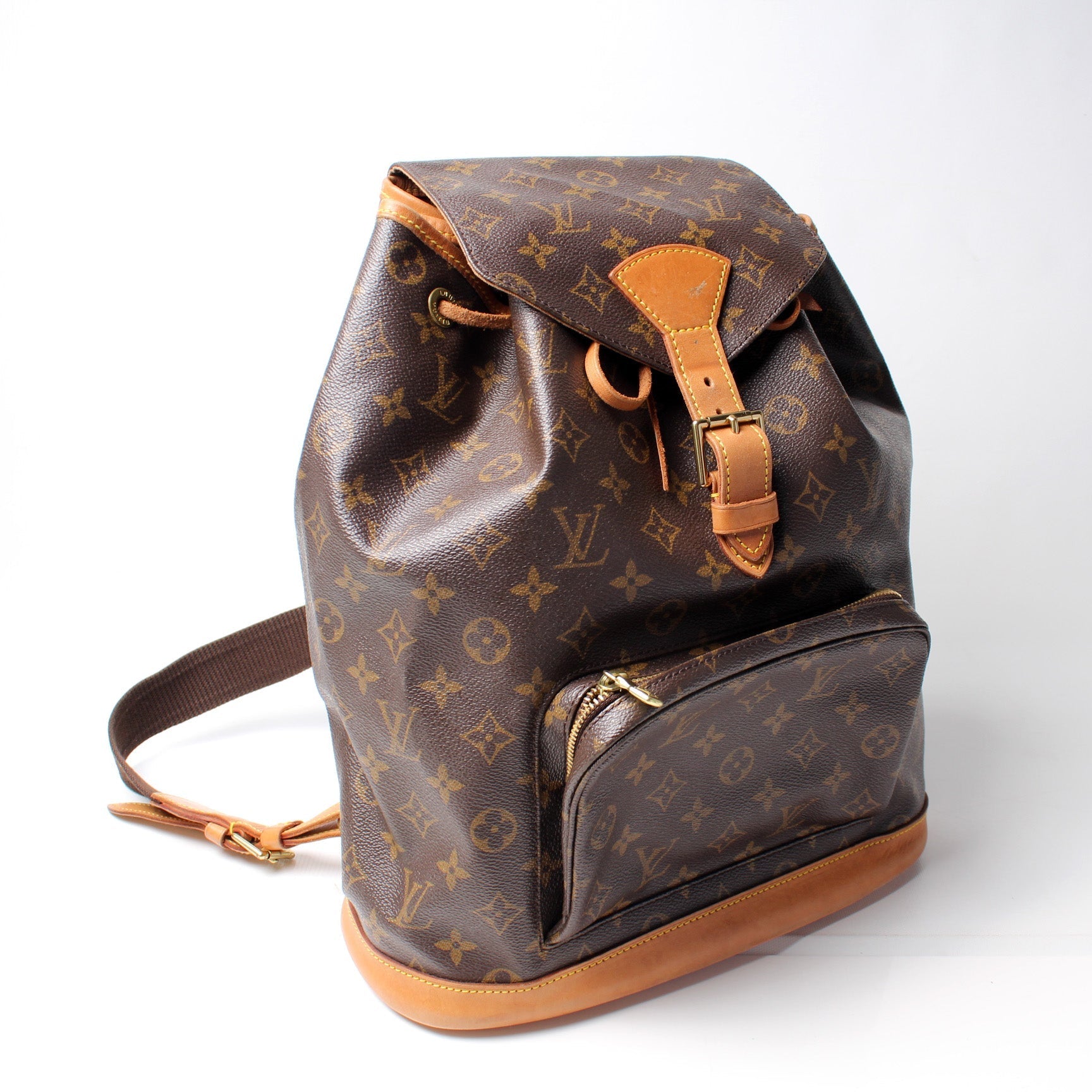 Louis Vuitton Montsouris GM Monogram Handbag Monogram 39