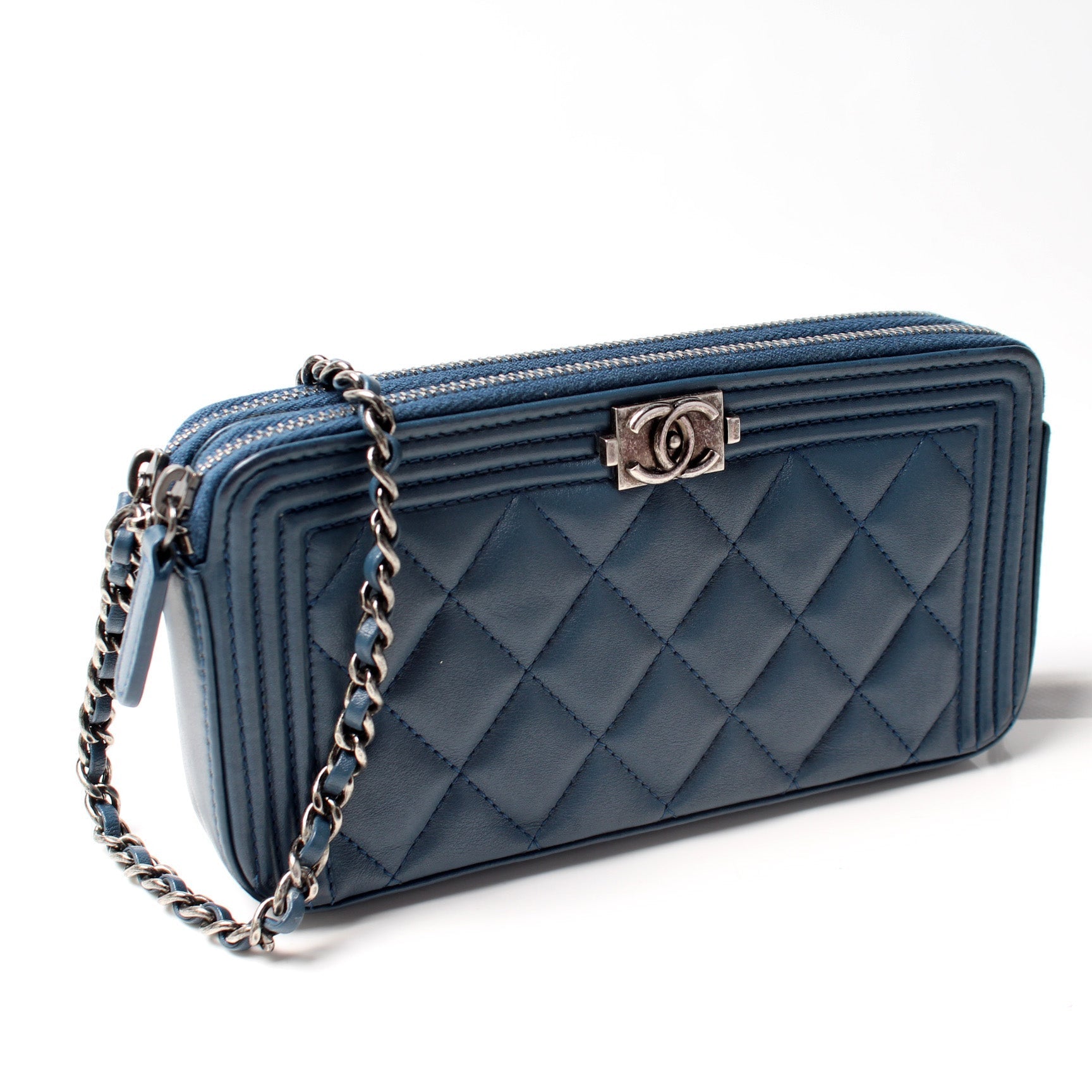 Chanel WOC CC Double Zip 22M Clutch Bag