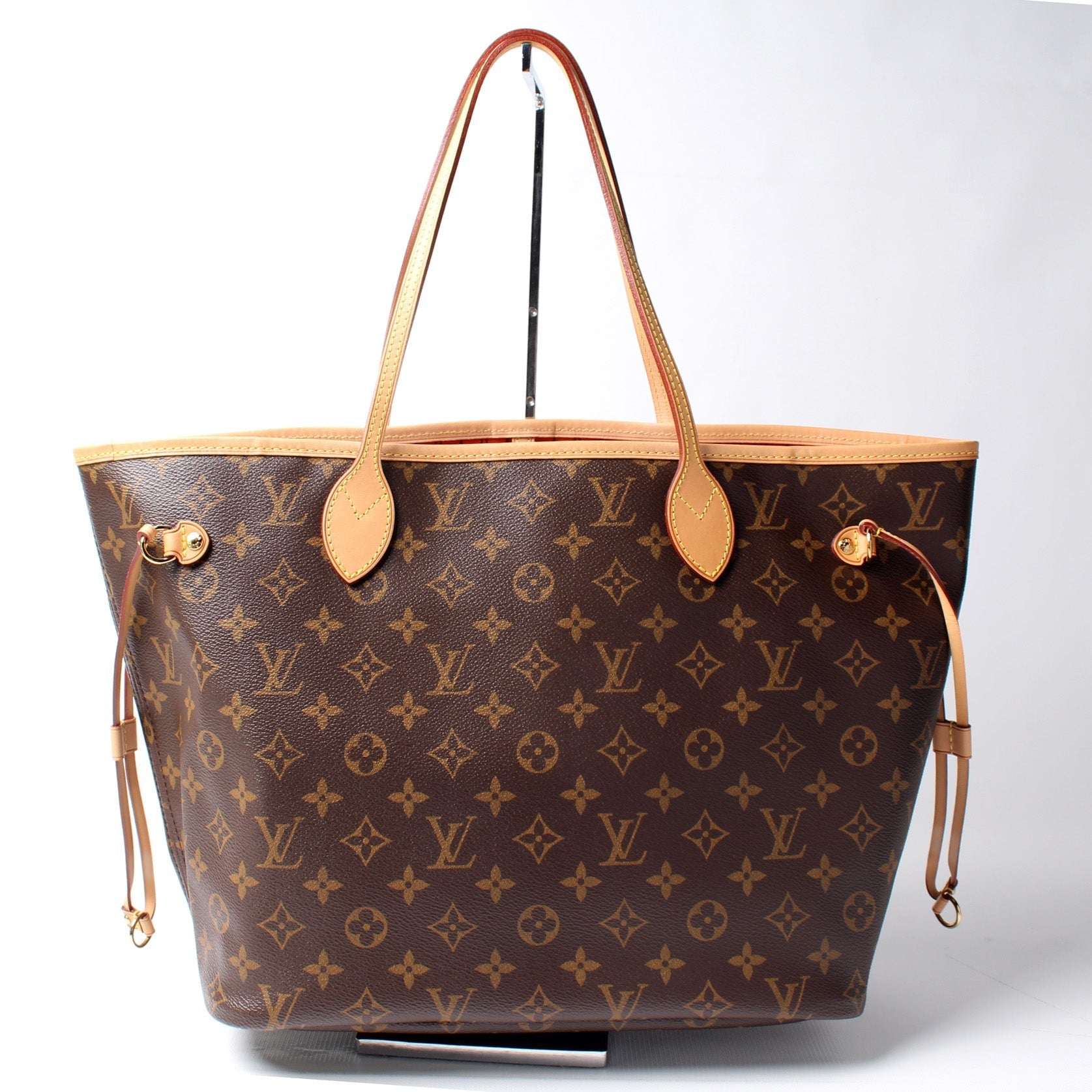 Louis Vuitton Neverfull MM Monogram Tote Bag Monogram 162