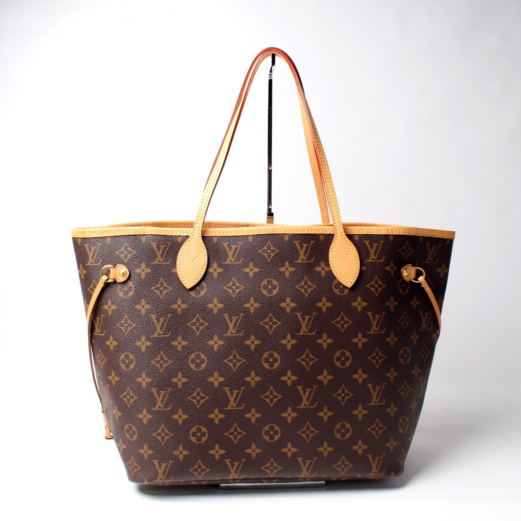Louis Vuitton Neverfull MM Monogram Tote Bag Monogram 209