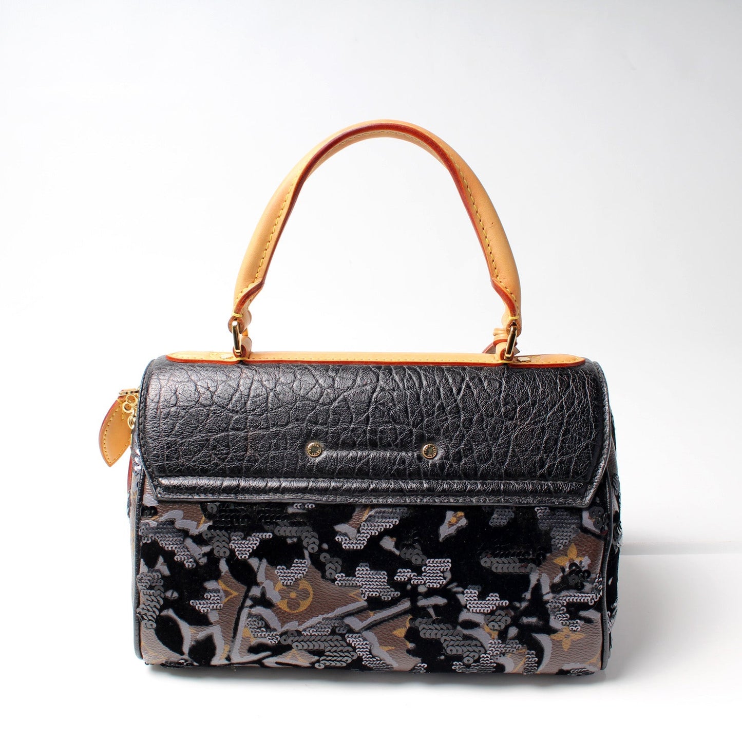 Louis Vuitton Carro l Fleur De Jais Monogram Handbag