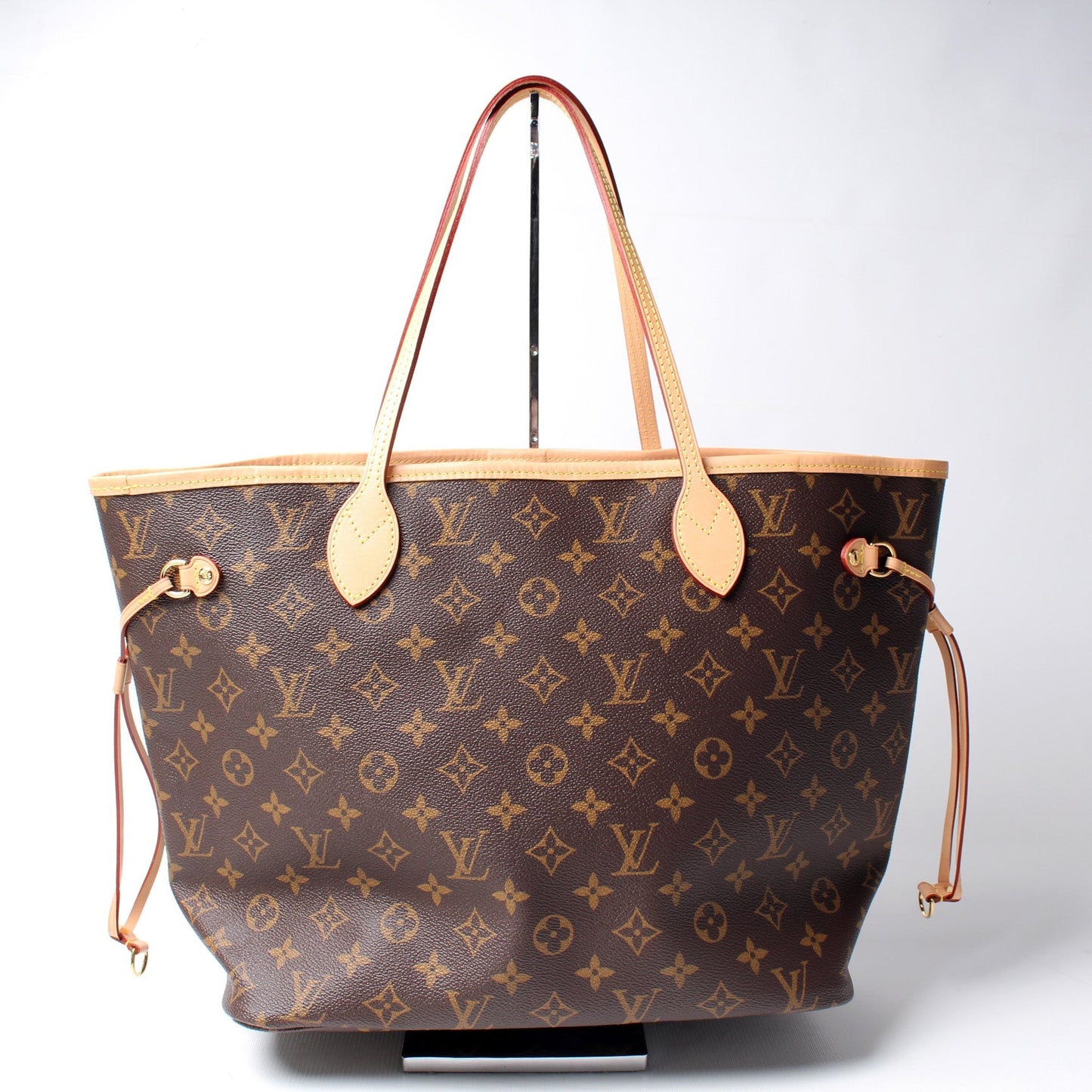 Louis Vuitton Neverfull MM Monogram Tote Bag Monogram 152