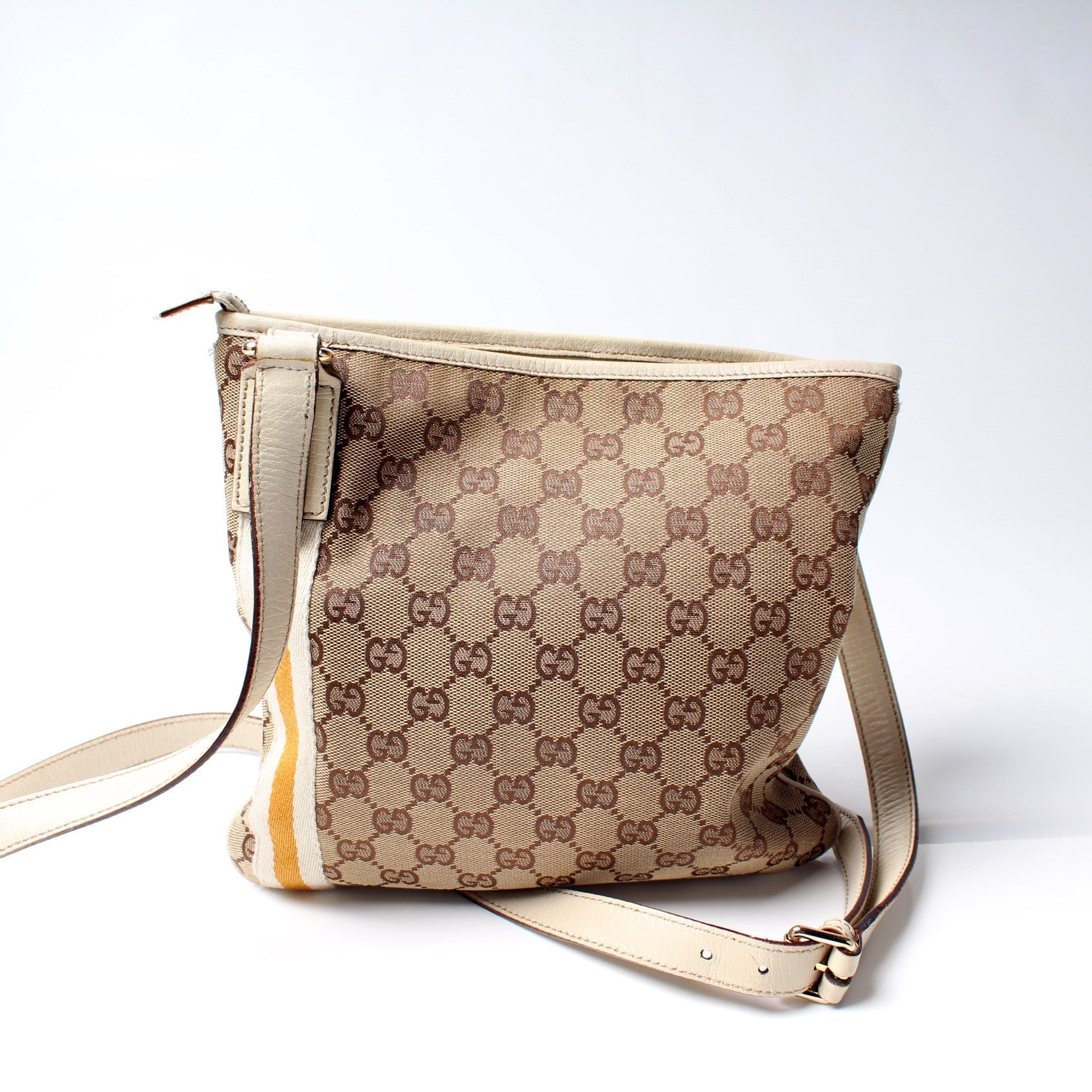 Gucci GG Sherry Messenger Canvas Travel Bag
