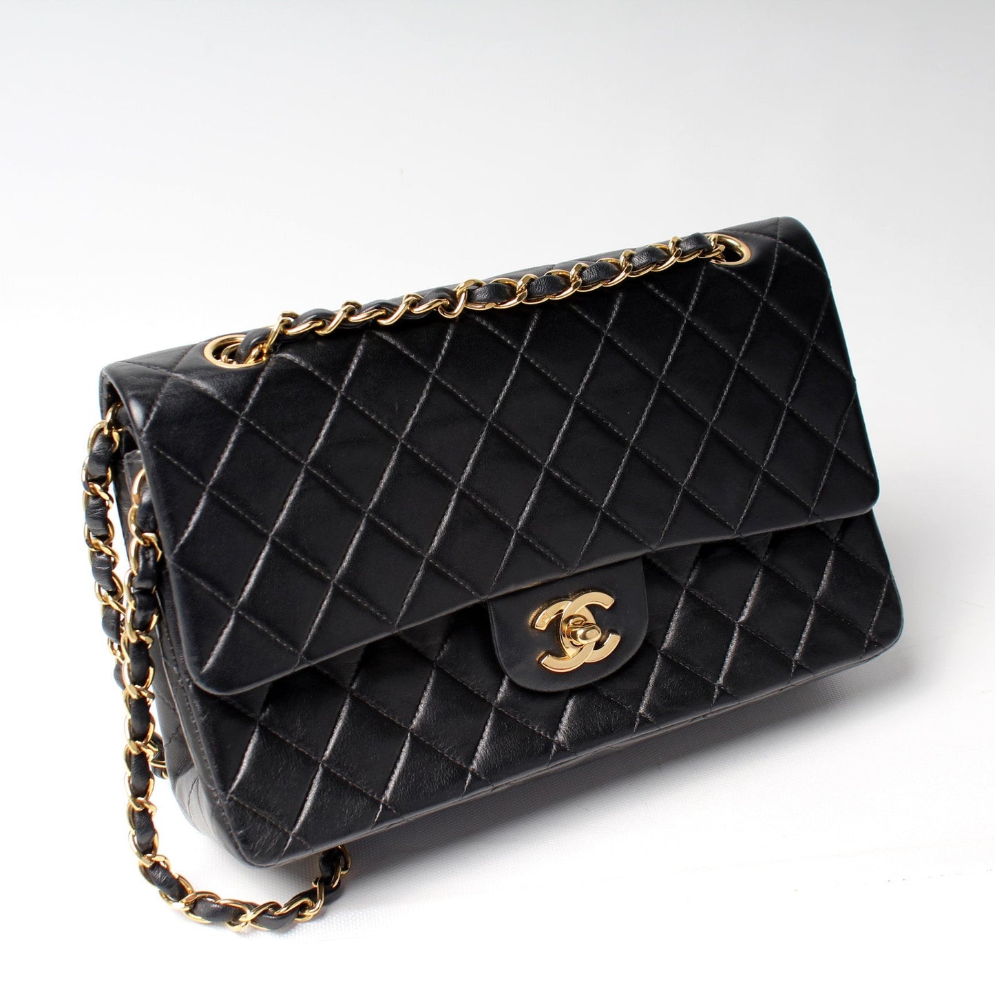 Chanel Classic Flap Lambskin 1M Handbag 1M 2