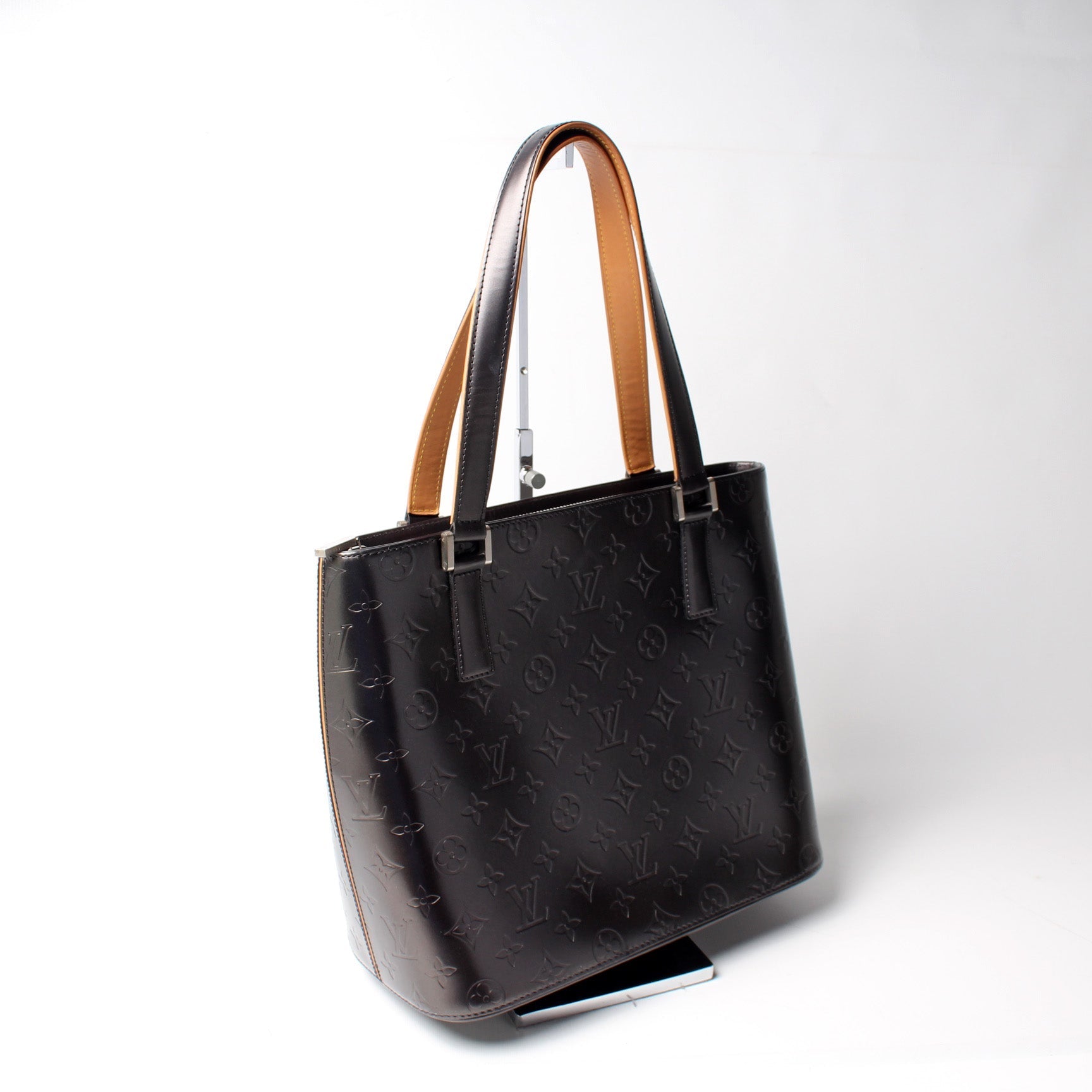 Louis Vuitton Stockton Matte Monogram Leather Handbag Leather 9