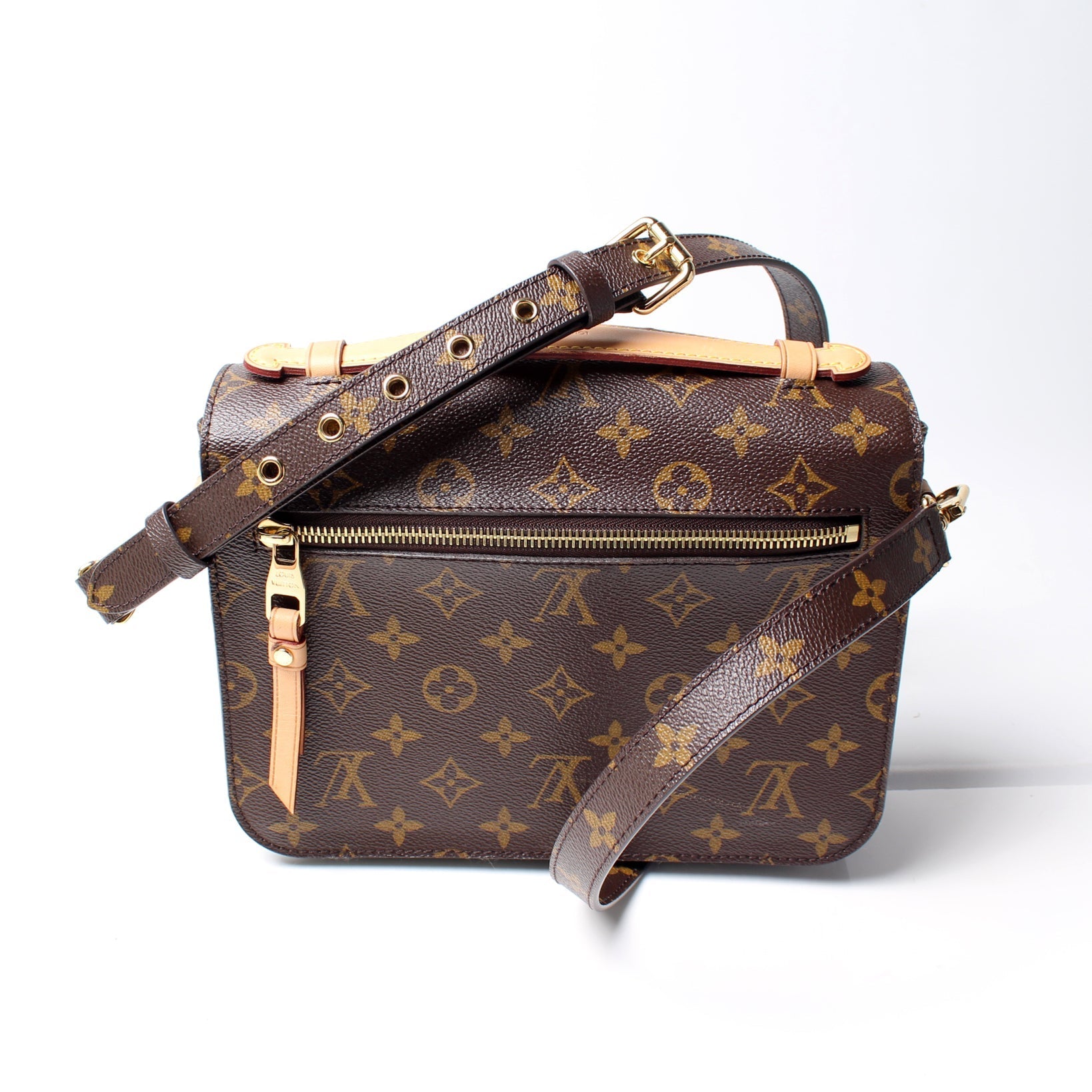Louis Vuitton Pochette Metis Monogram Clutch Bag Monogram 37
