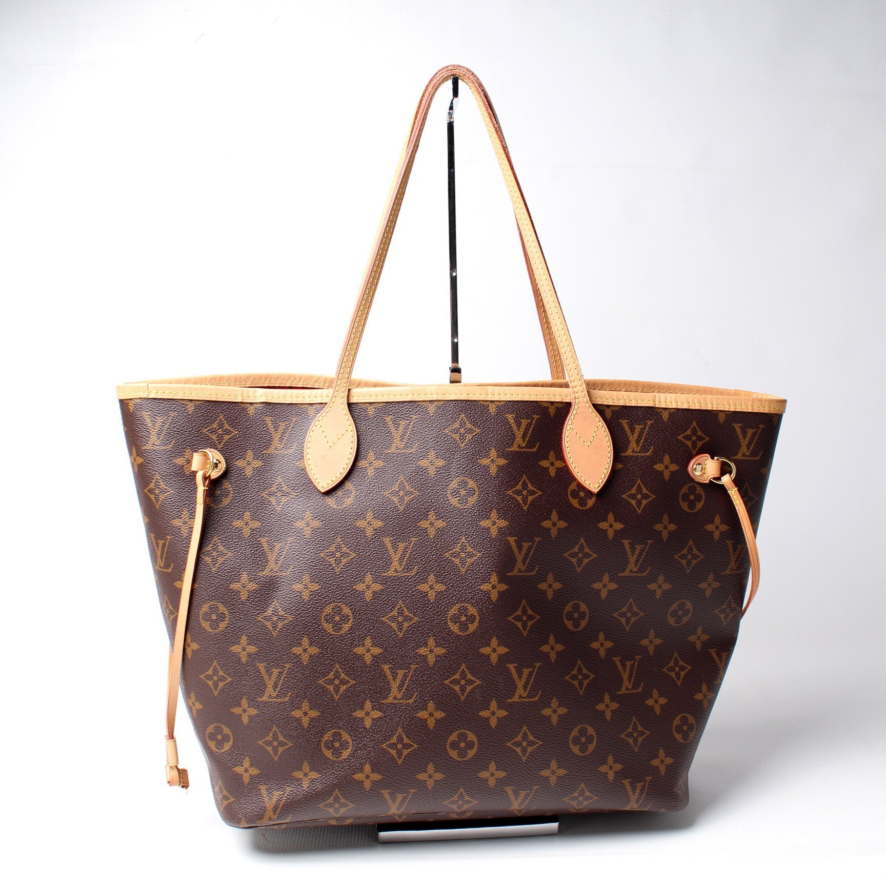 Louis Vuitton Neverfull MM Monogram Tote Bag Monogram 170