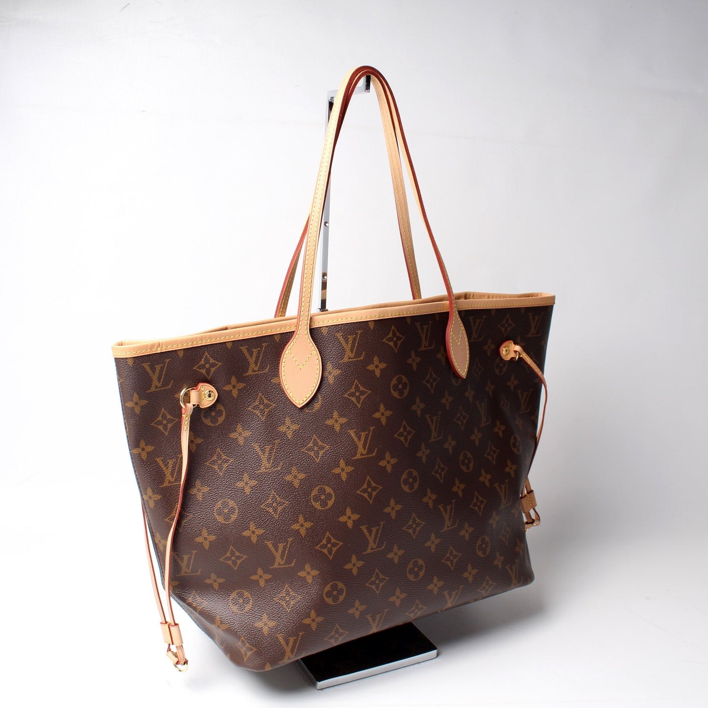 Louis Vuitton Neverfull MM Monogram Tote Bag Monogram 181