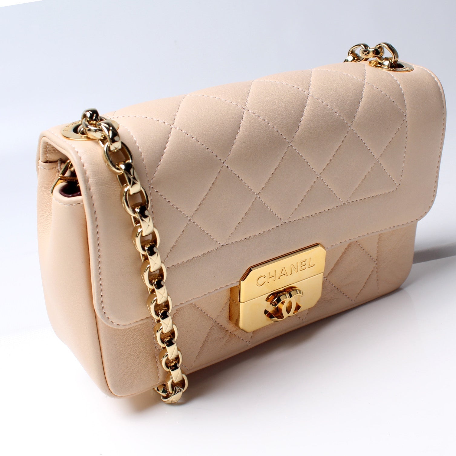 Chanel Retro Clasp Flap 18M Small Handbag